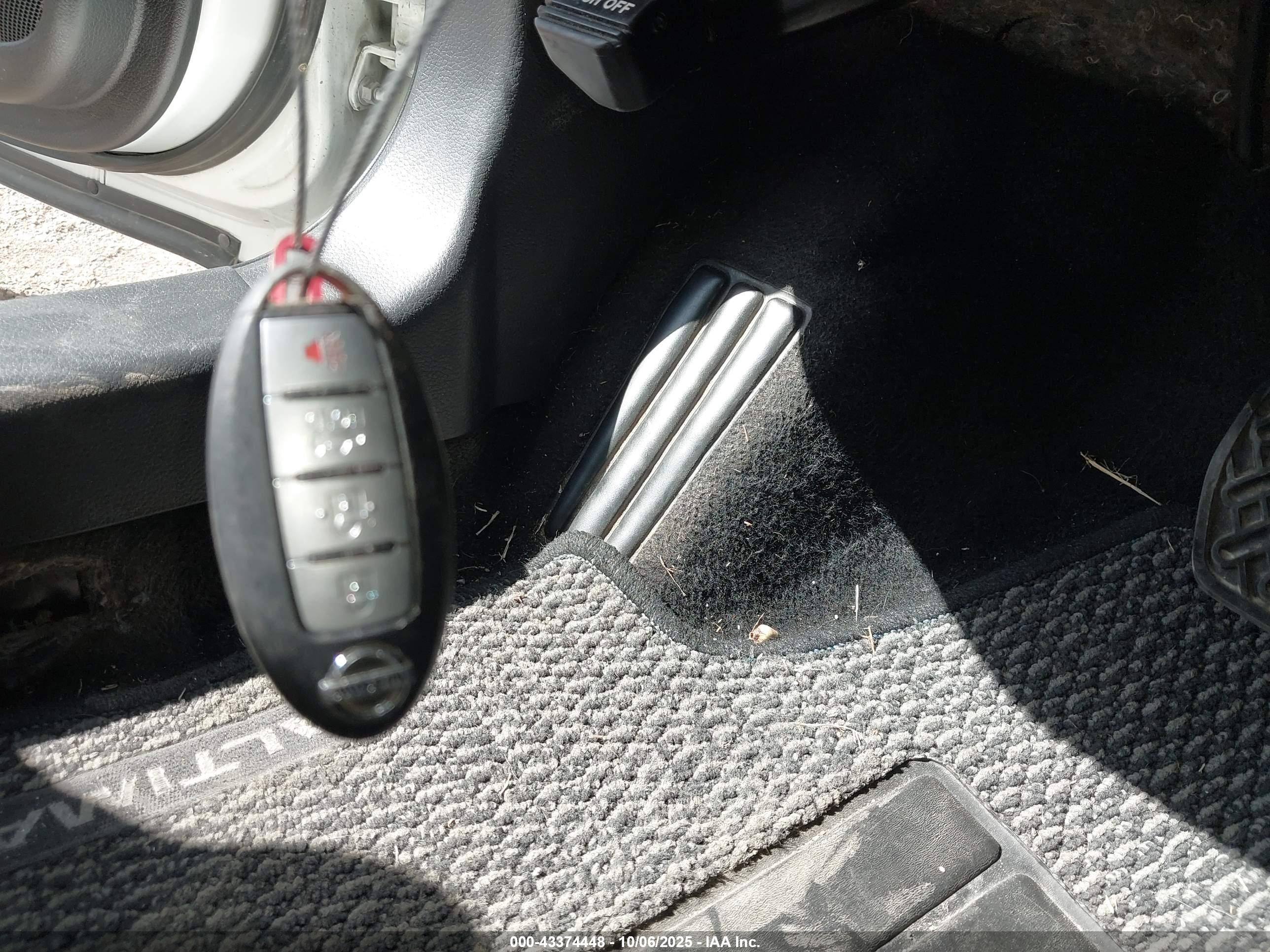NISSAN ALTIMA image 11