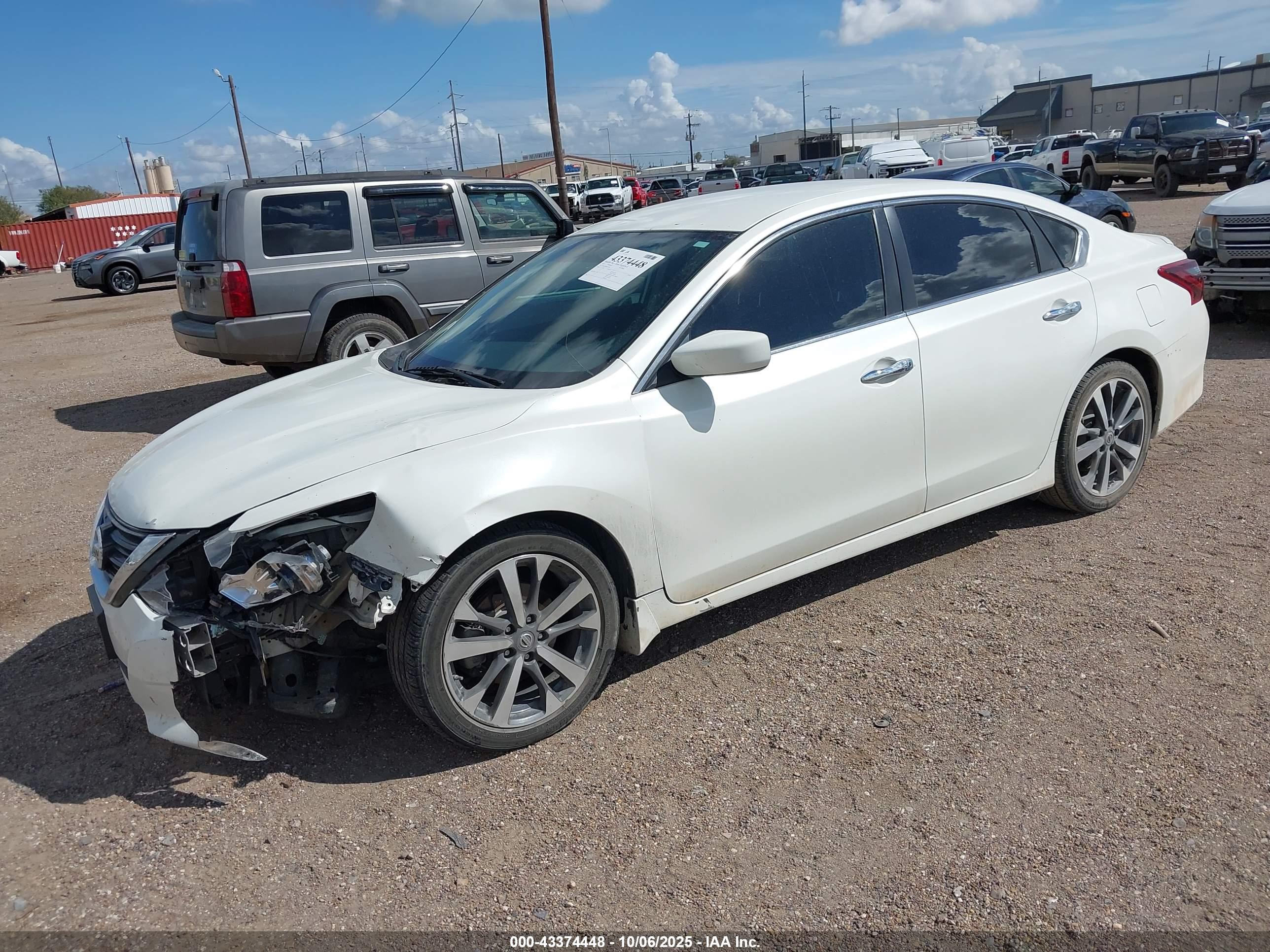 NISSAN ALTIMA image 2