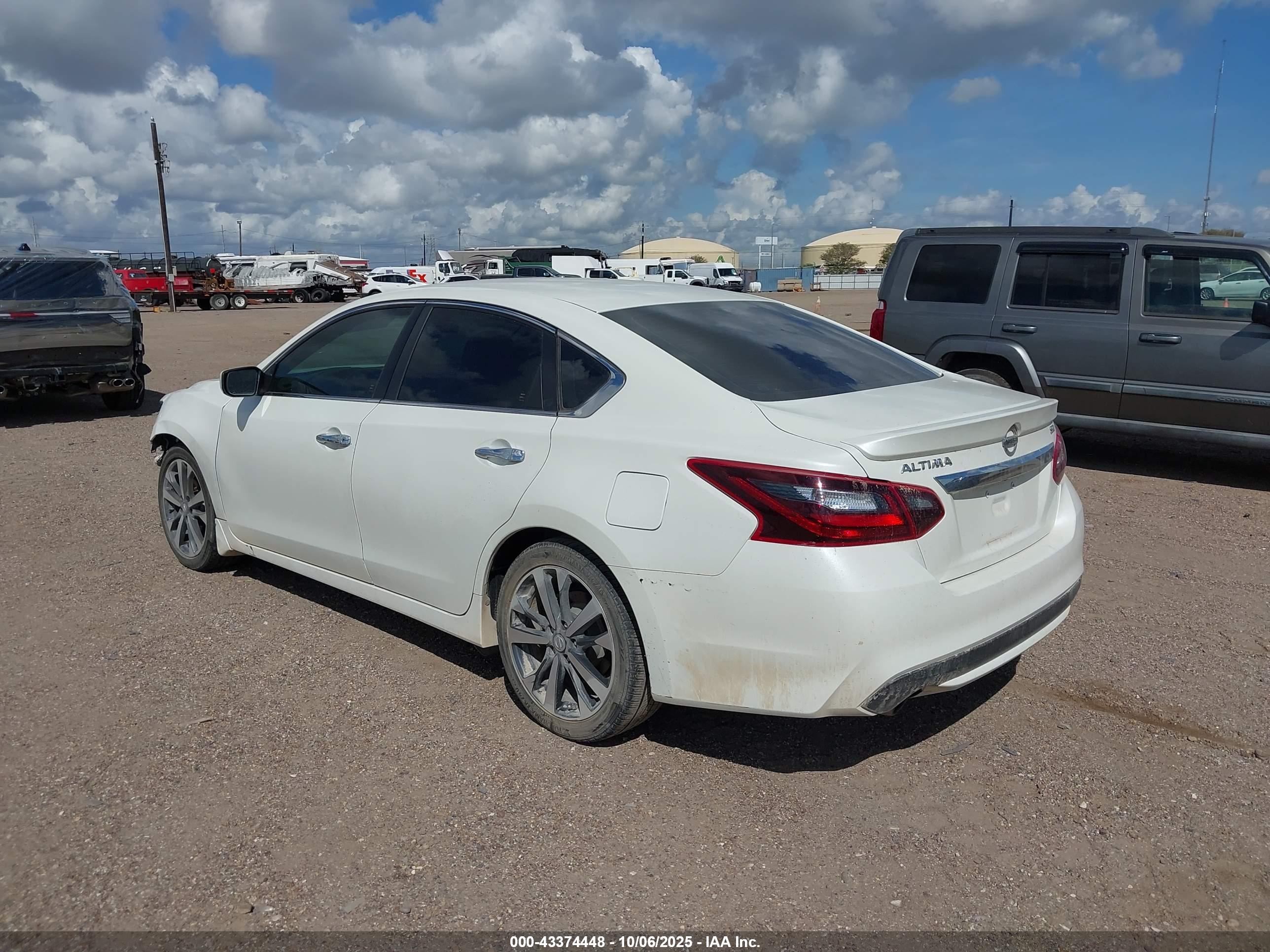 NISSAN ALTIMA image 3