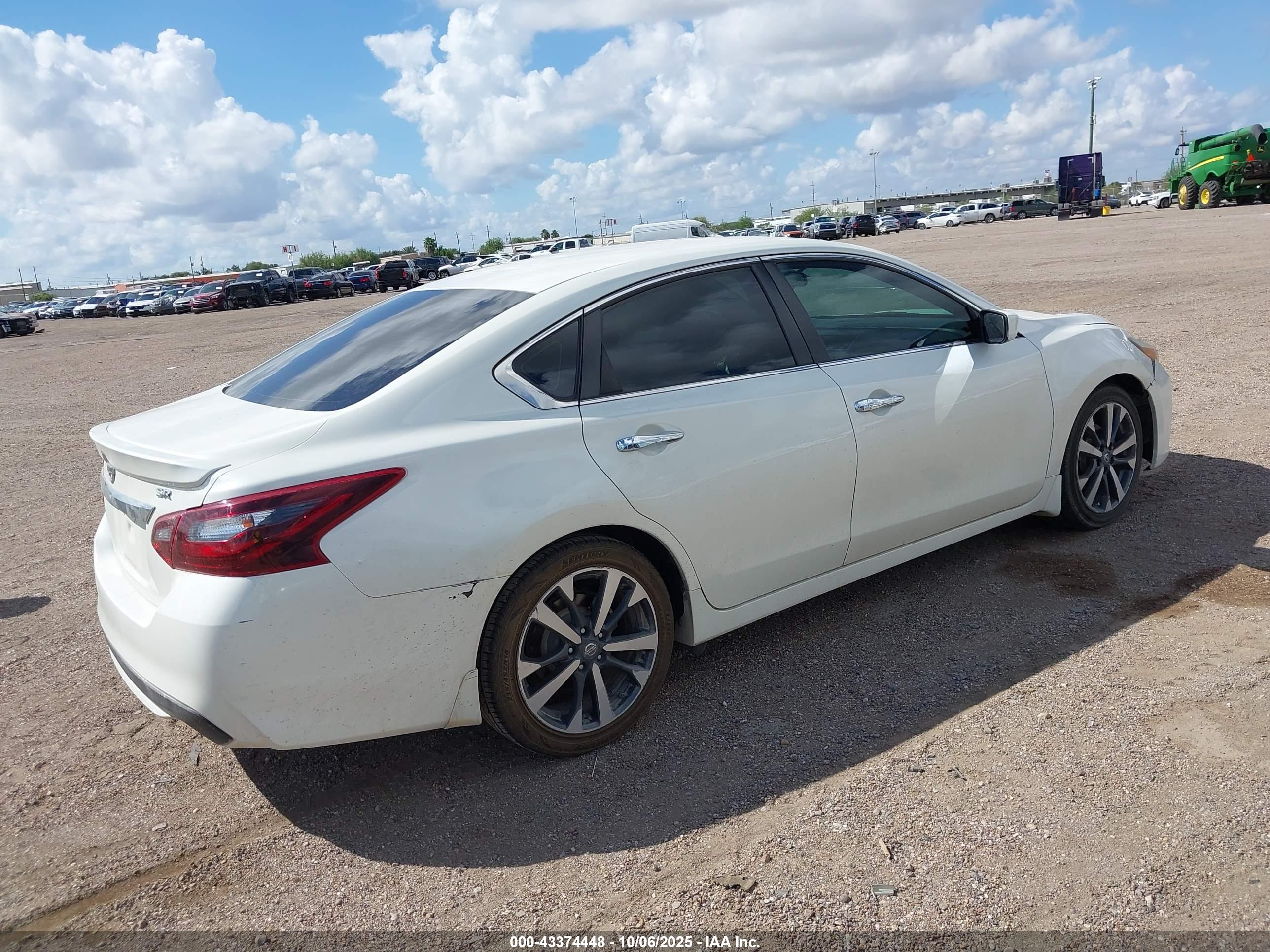 NISSAN ALTIMA image 4