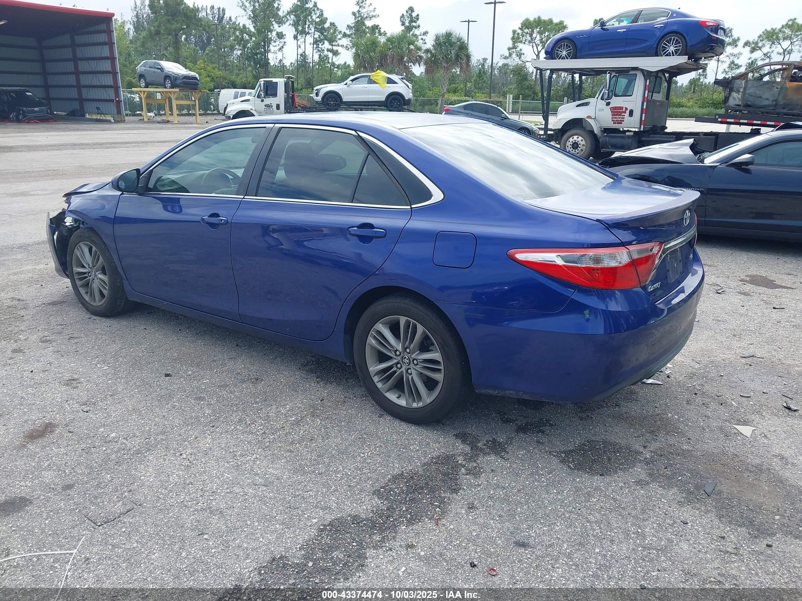 TOYOTA CAMRY image 3