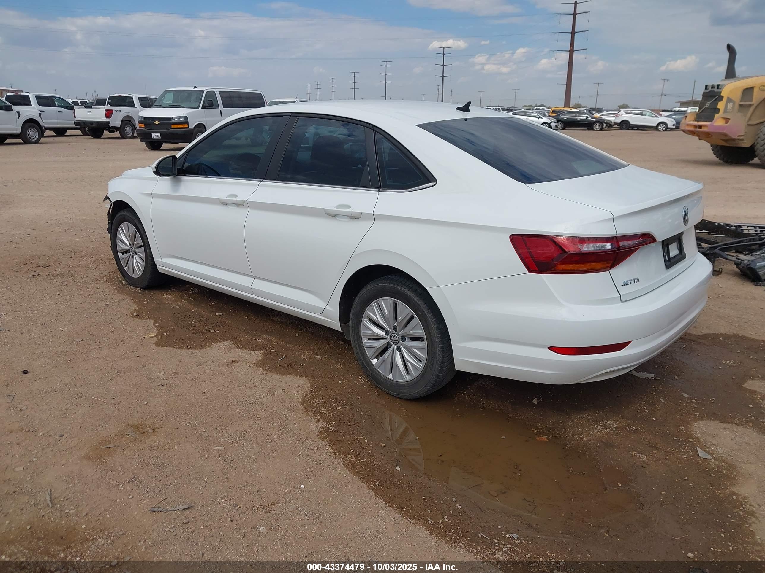 VOLKSWAGEN JETTA image 3