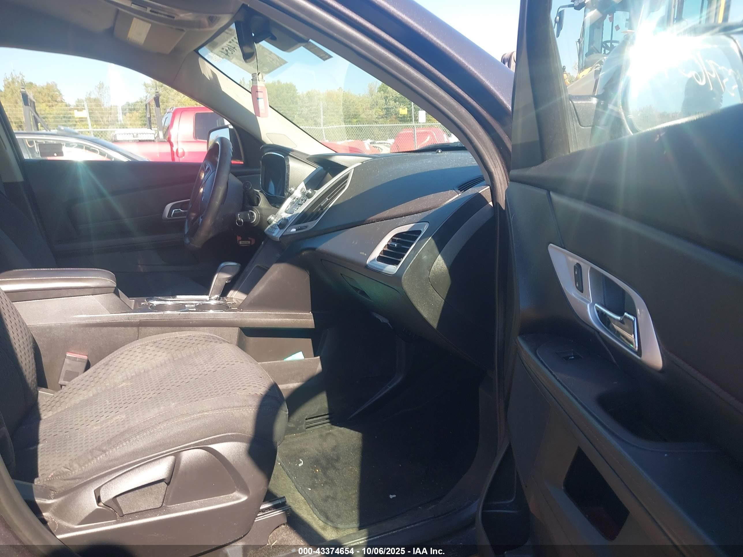 GMC TERRAIN image 5