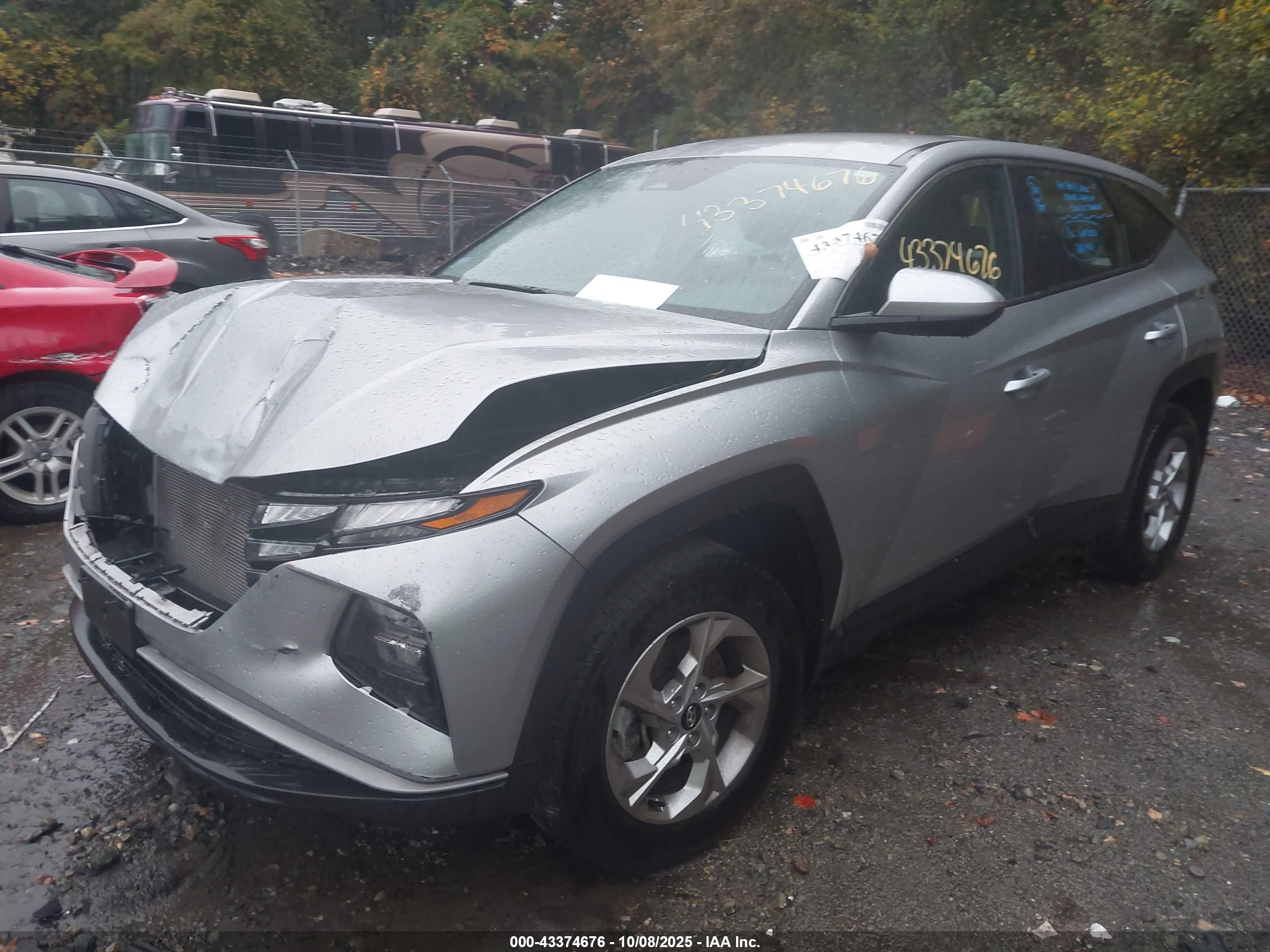 HYUNDAI TUCSON image 2