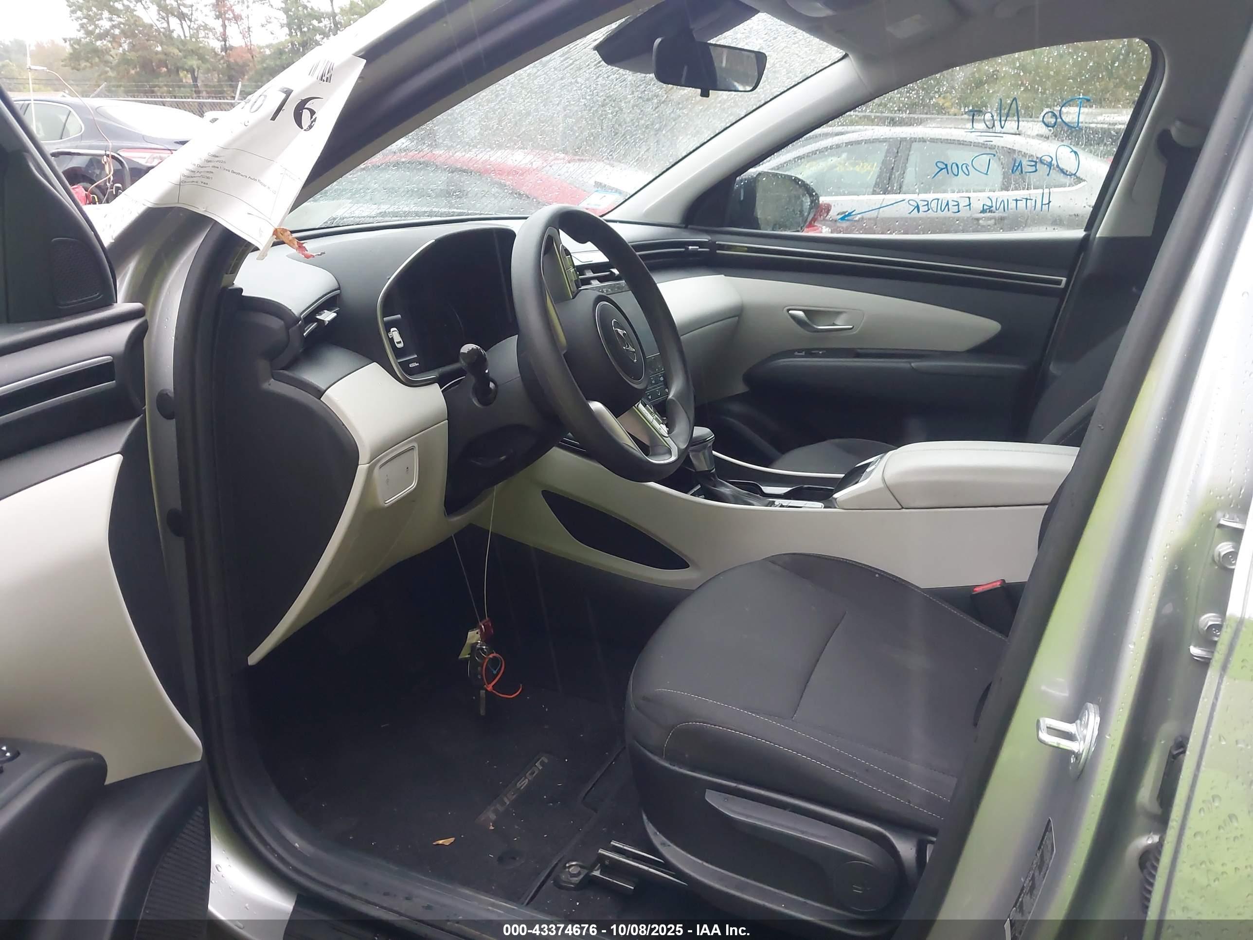 HYUNDAI TUCSON image 5