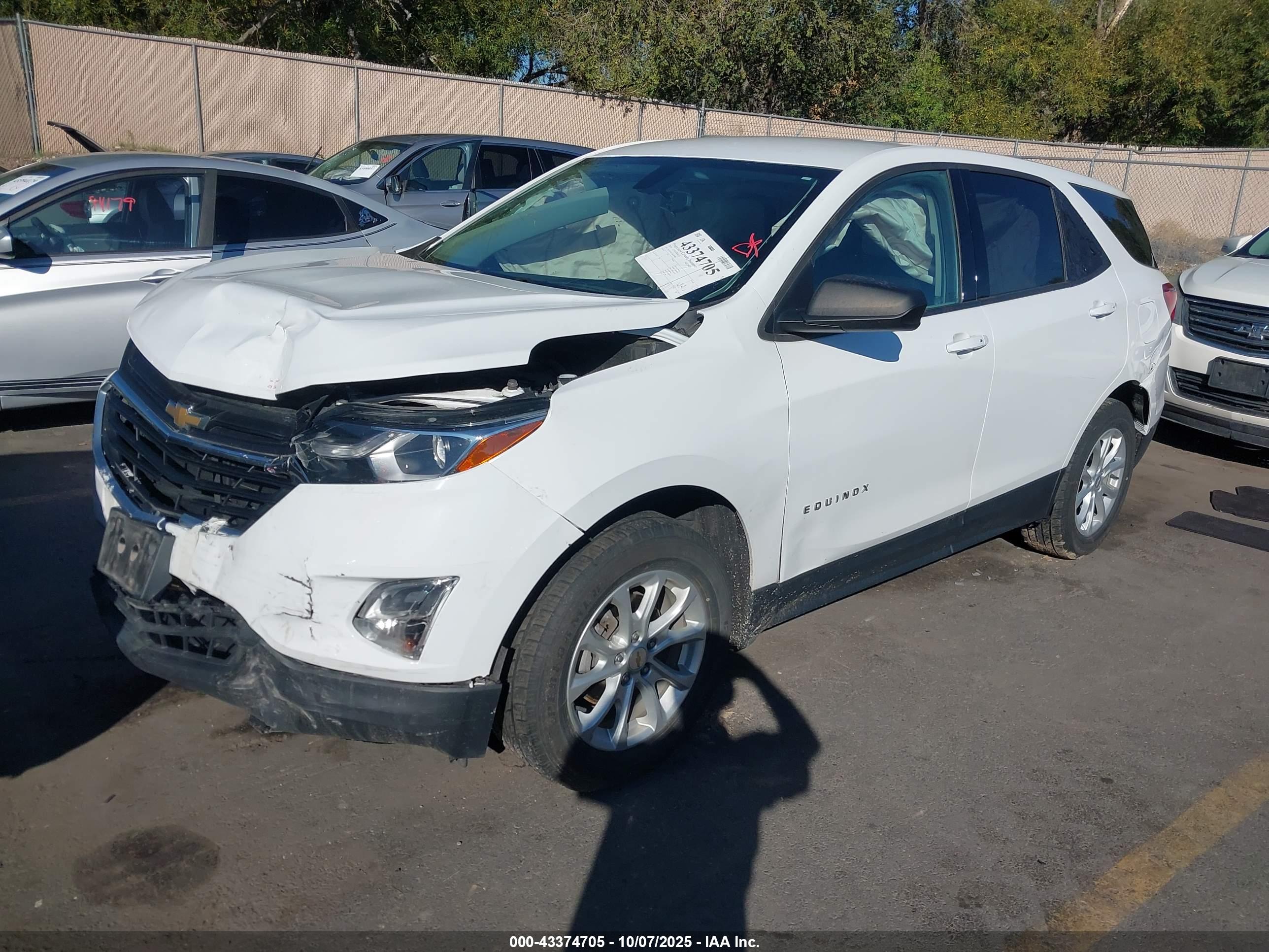 CHEVROLET EQUINOX image 2
