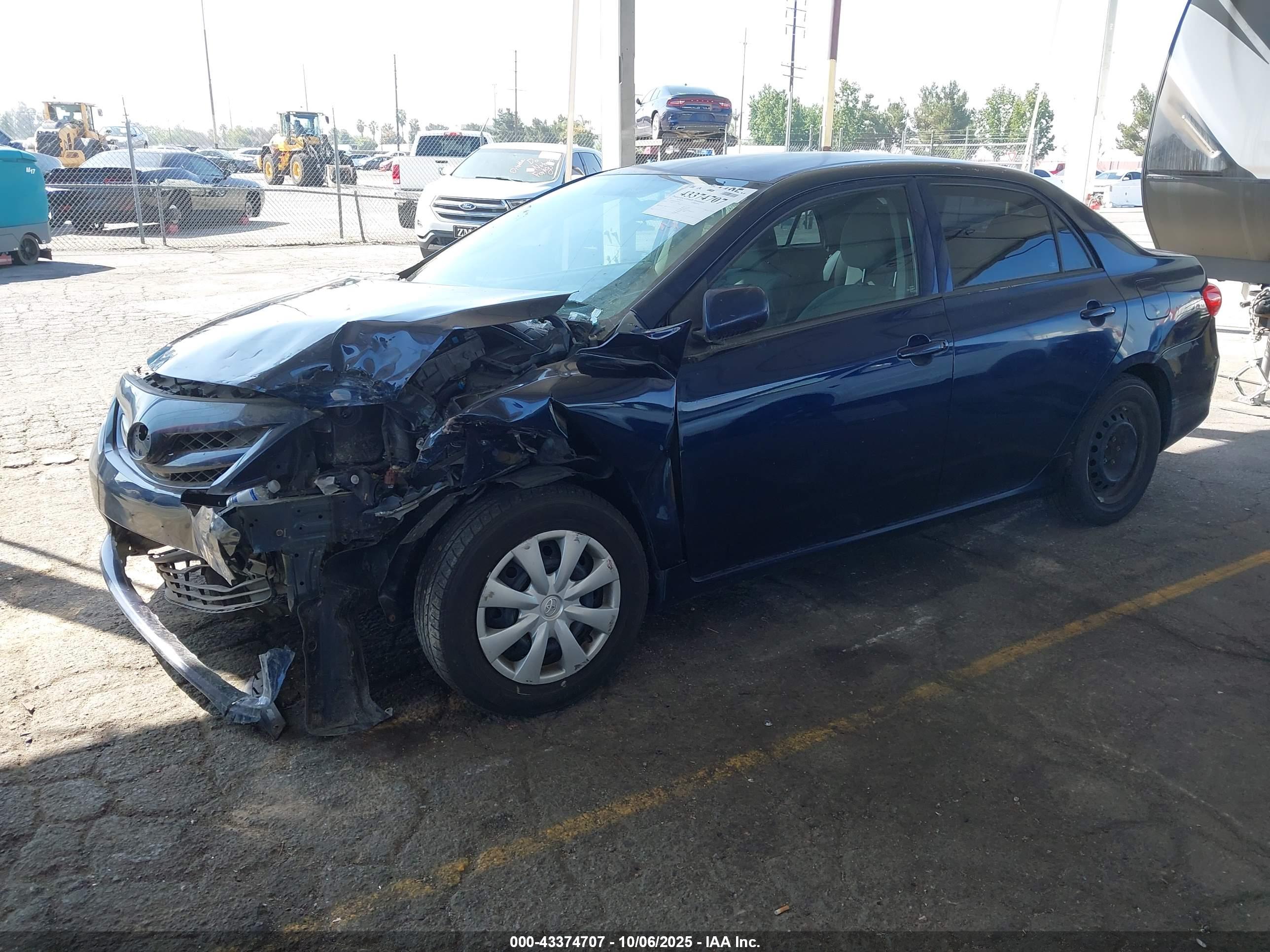 TOYOTA COROLLA image 2