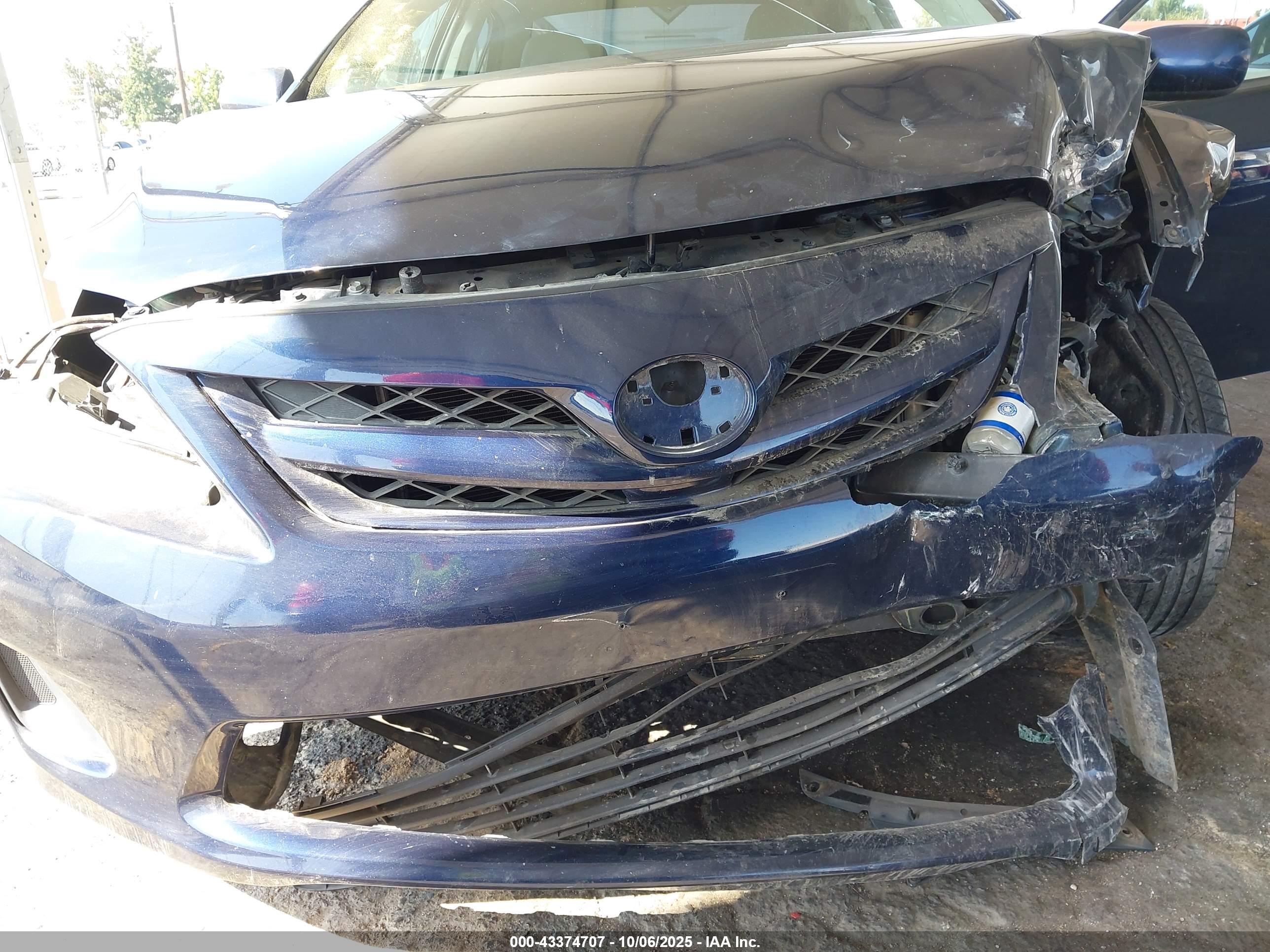 TOYOTA COROLLA image 6