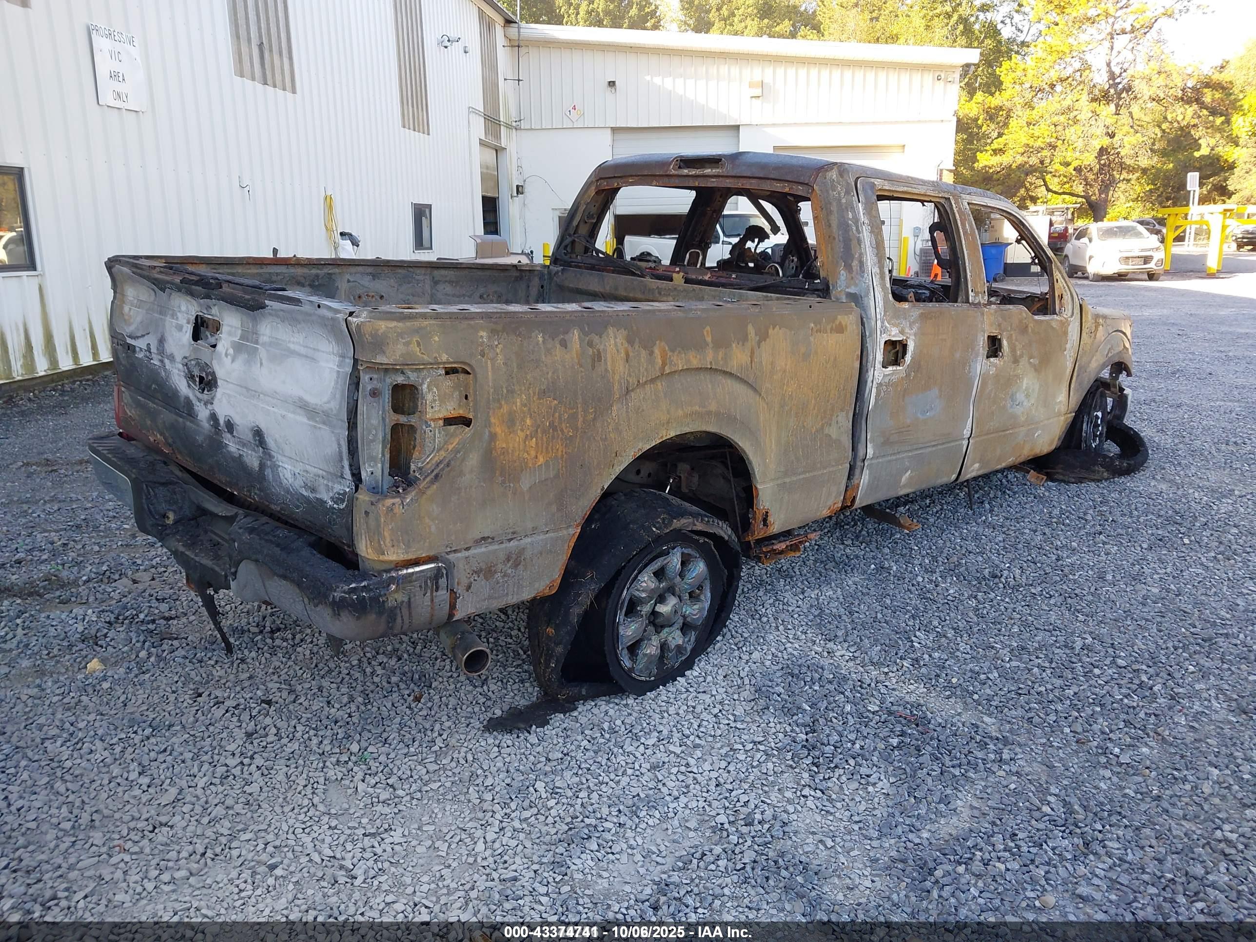 FORD F-150 image 4