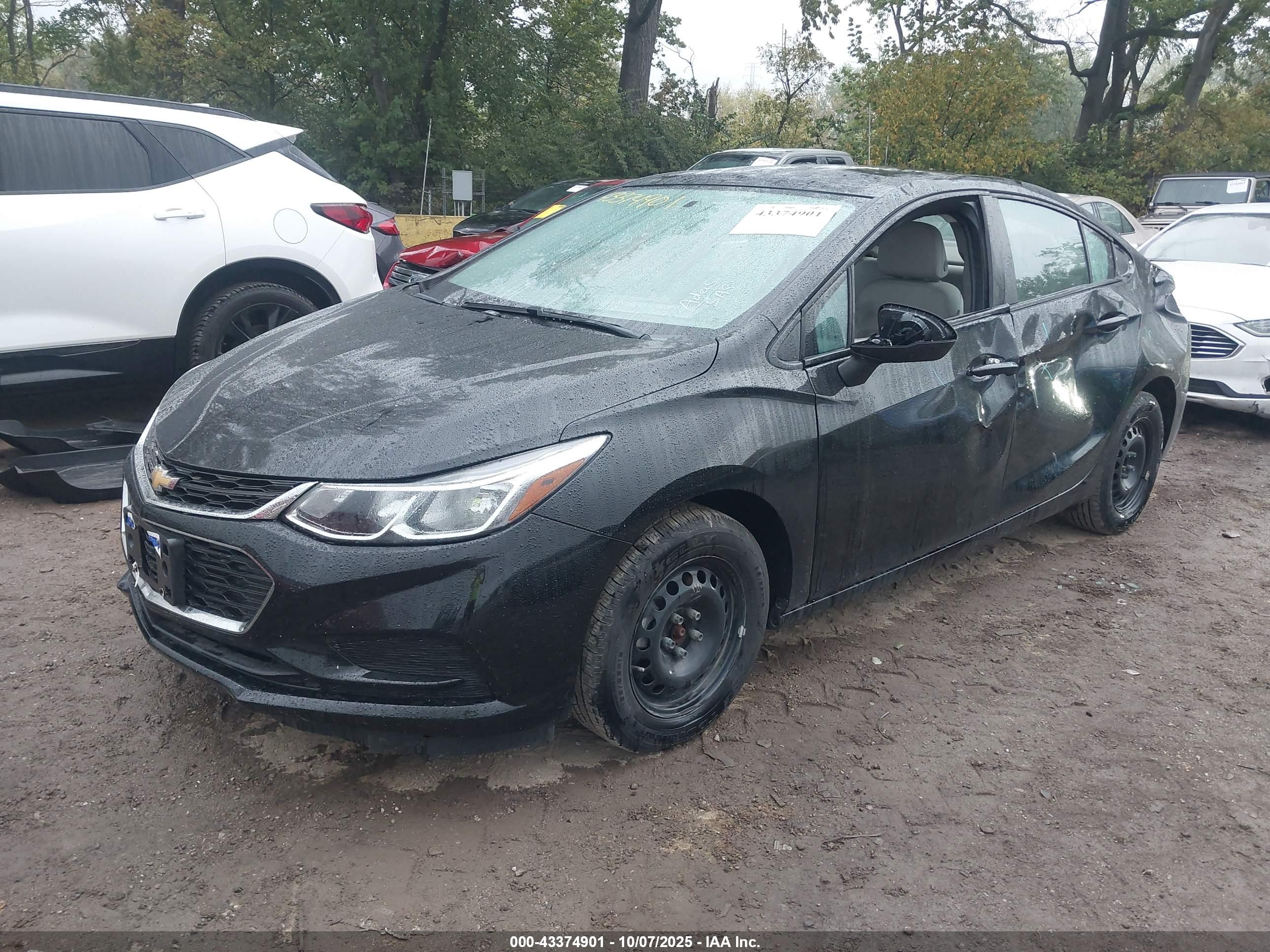 CHEVROLET CRUZE image 2