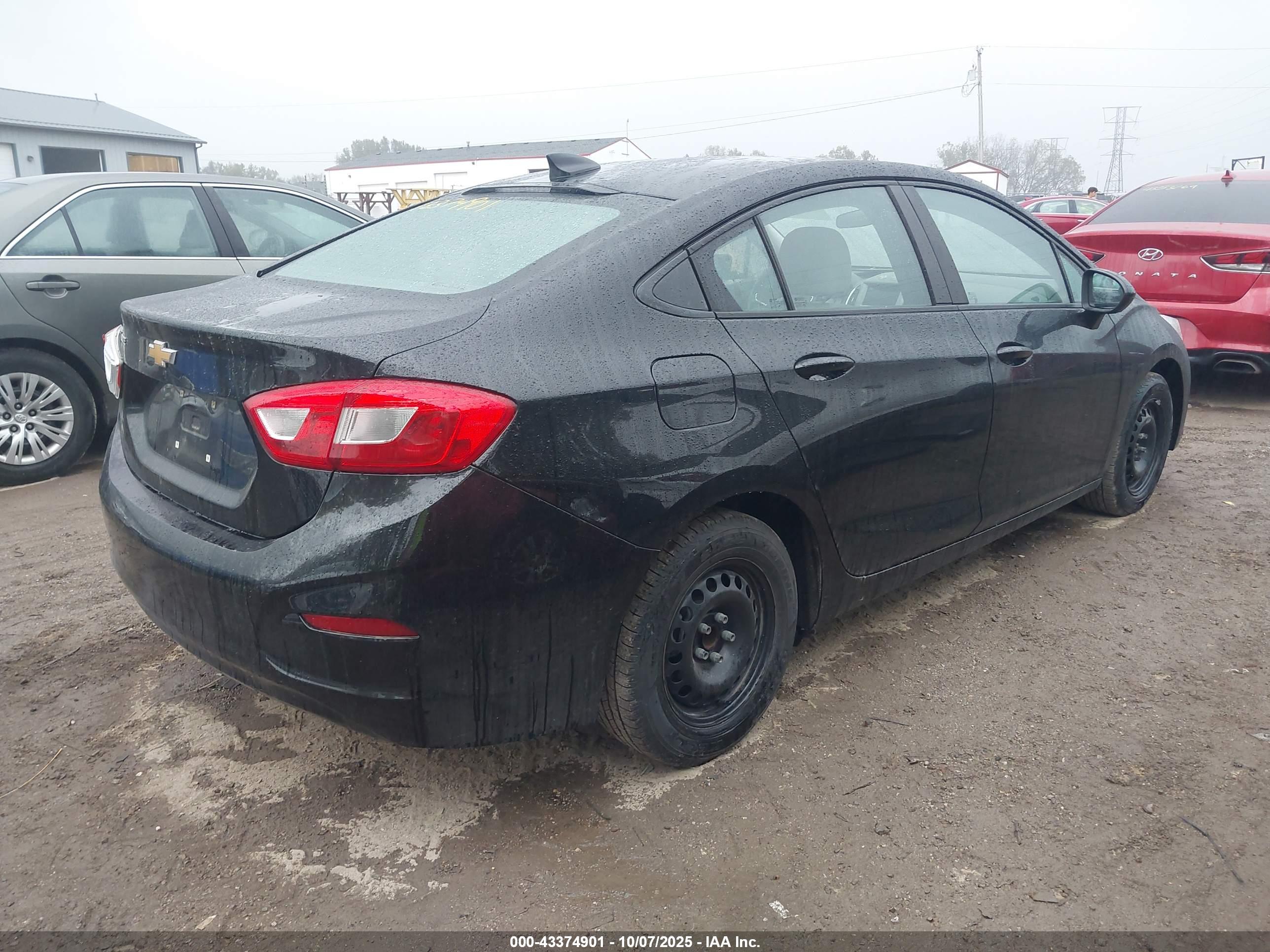 CHEVROLET CRUZE image 4