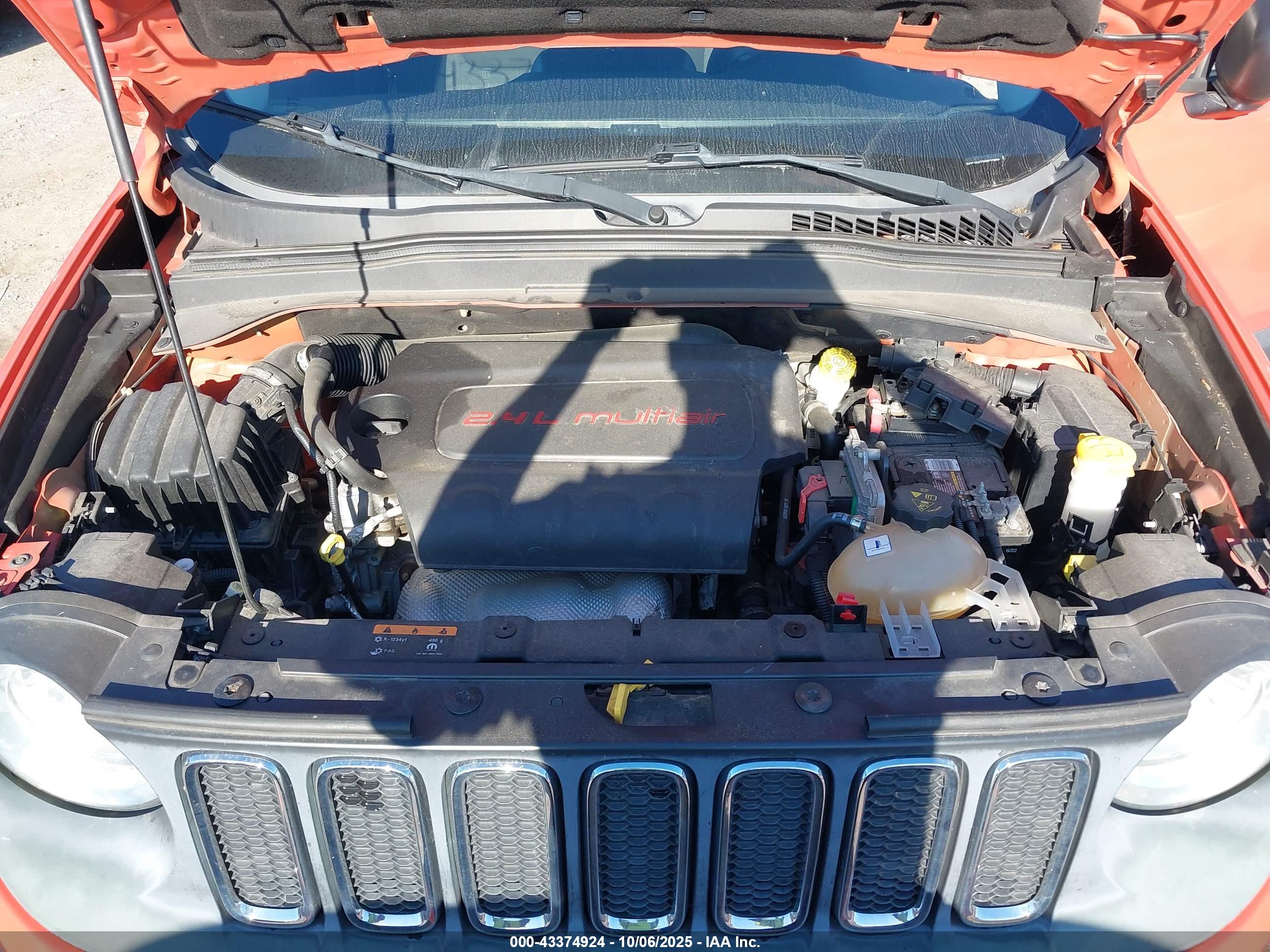 JEEP RENEGADE image 10
