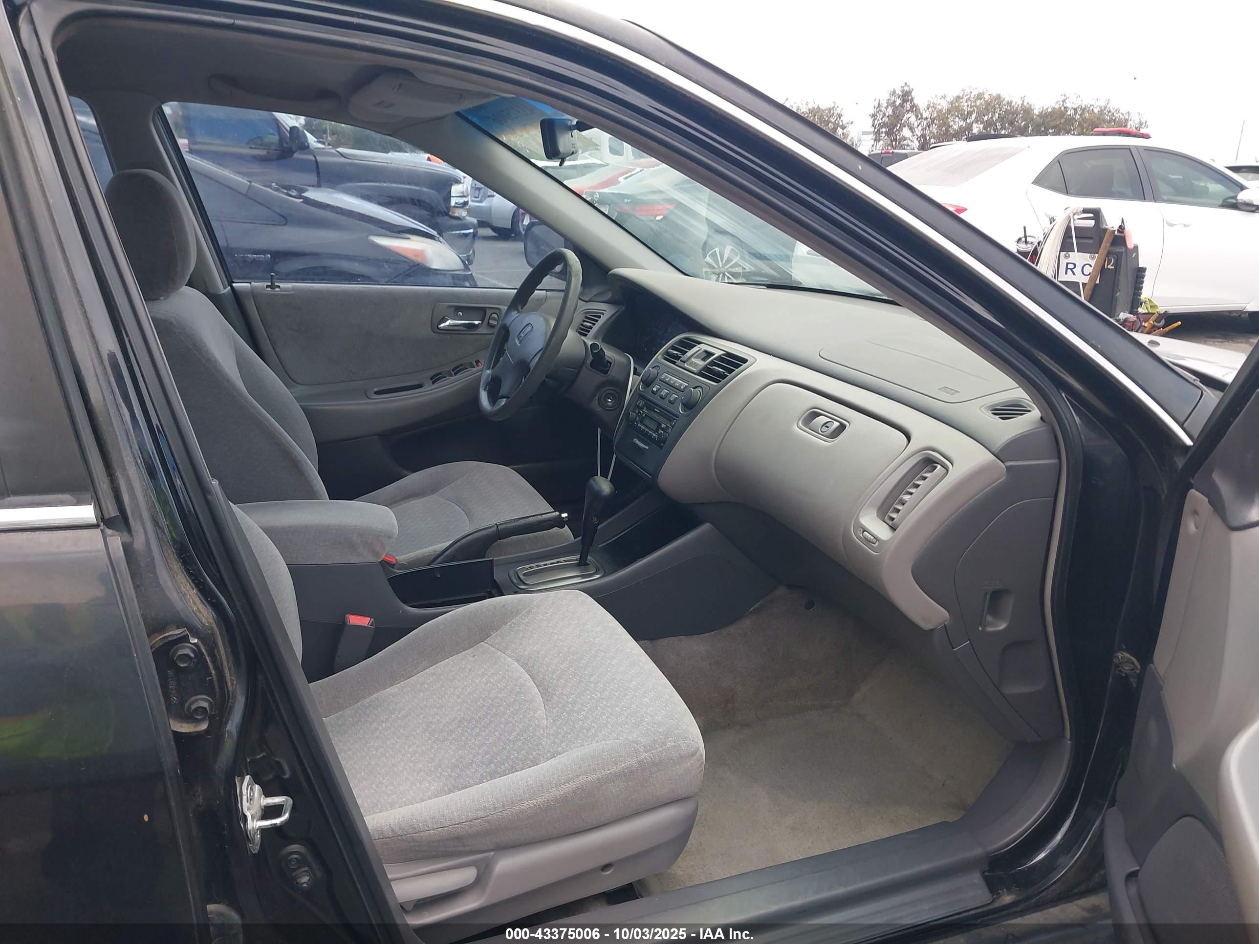 HONDA ACCORD image 5