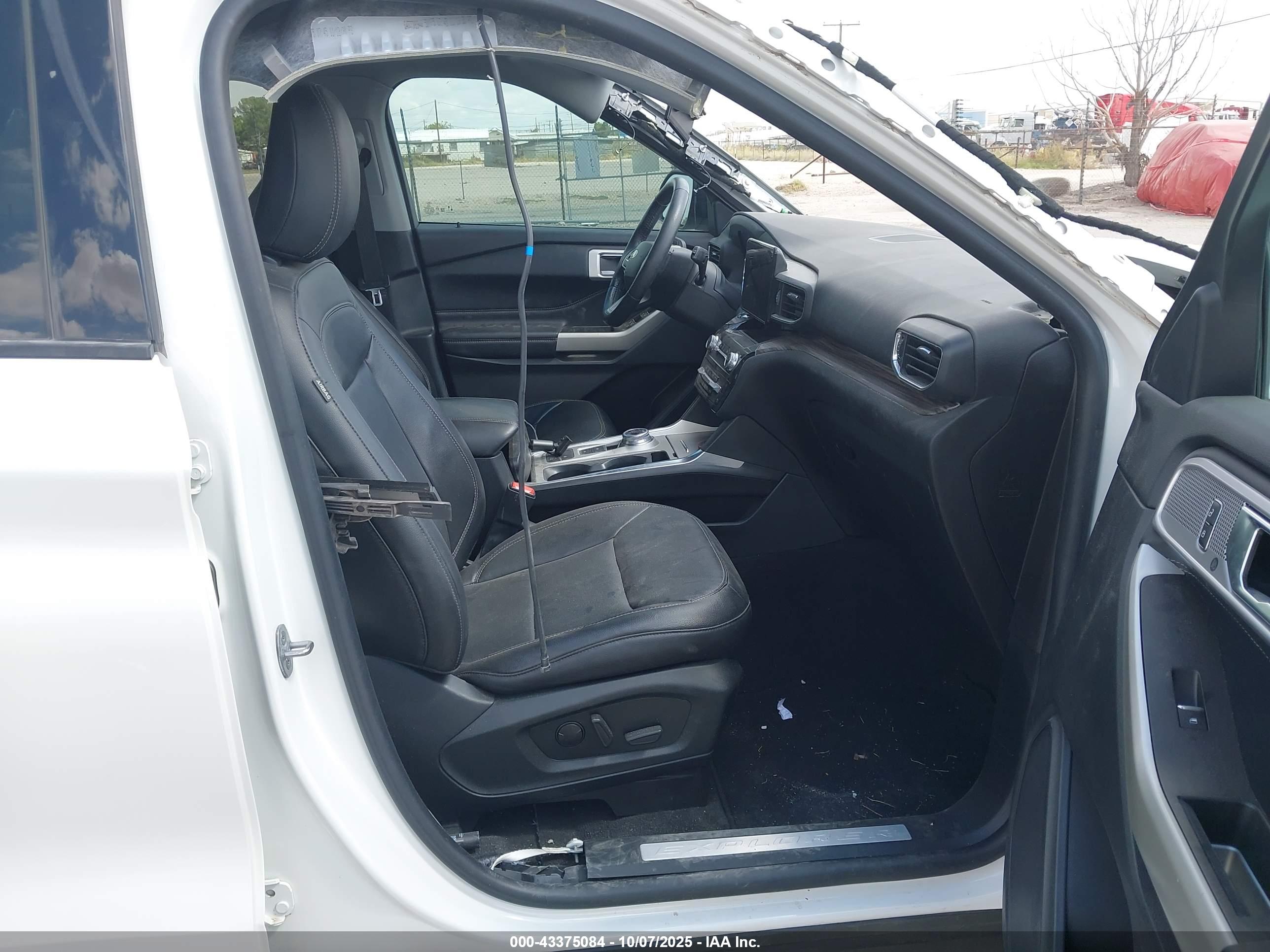 FORD EXPLORER image 5