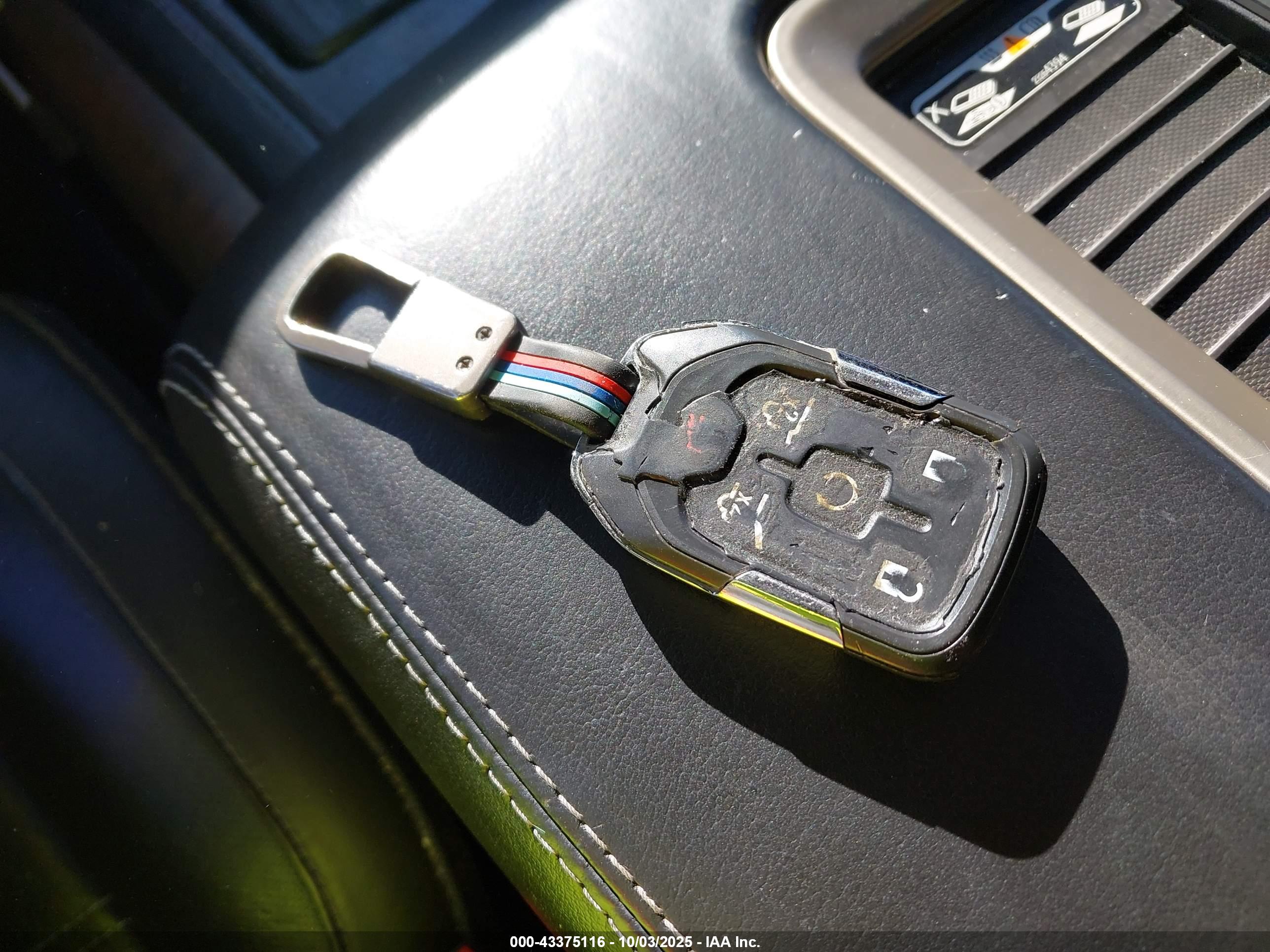 GMC YUKON image 11
