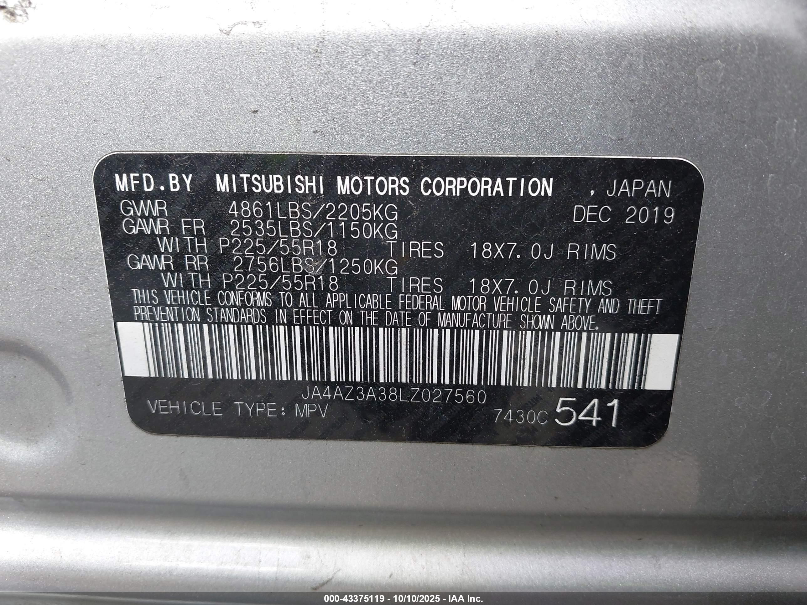 MITSUBISHI OUTLANDER image 9