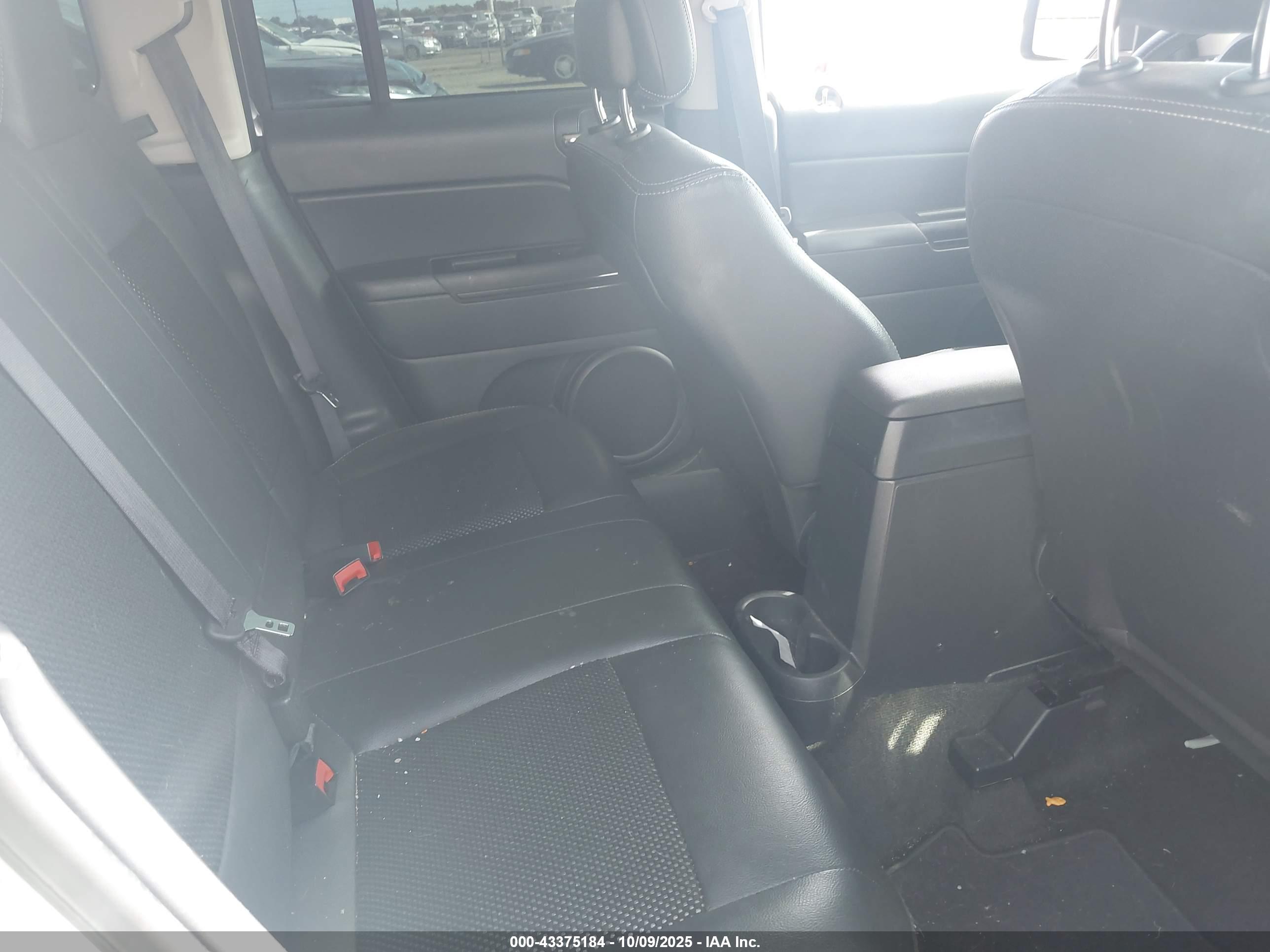 JEEP PATRIOT image 8
