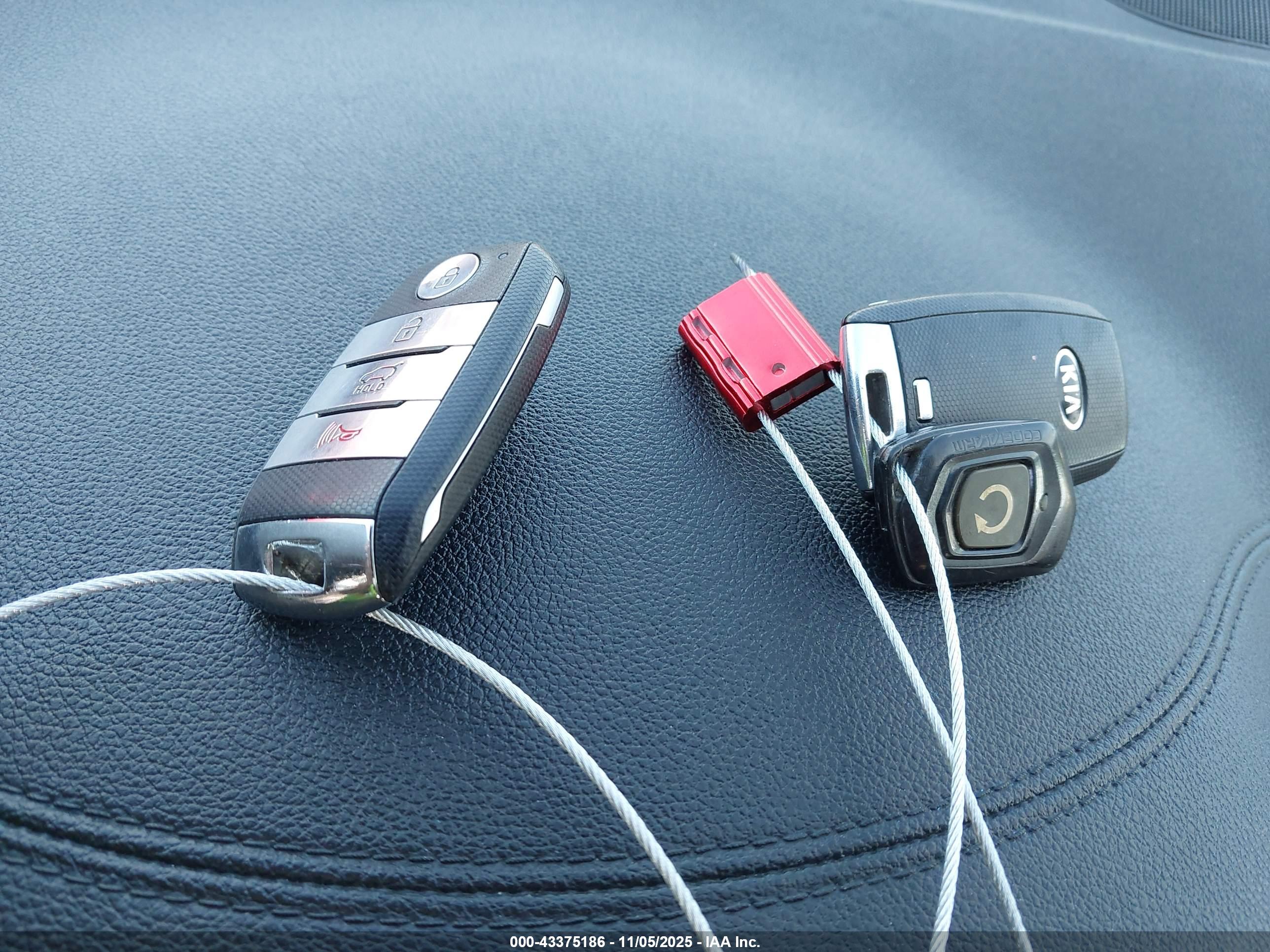 KIA SPORTAGE image 11