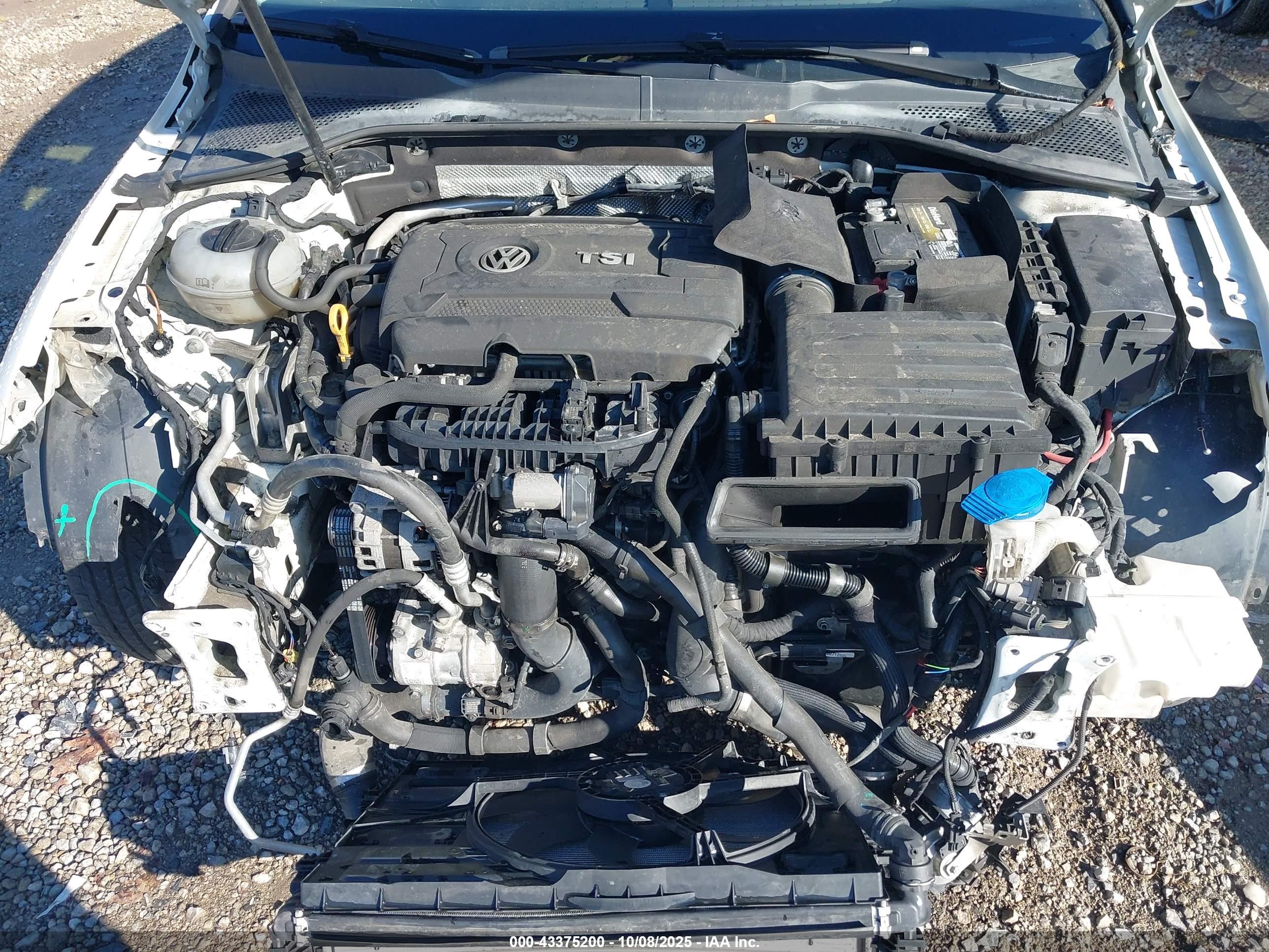 VOLKSWAGEN GOLF image 10