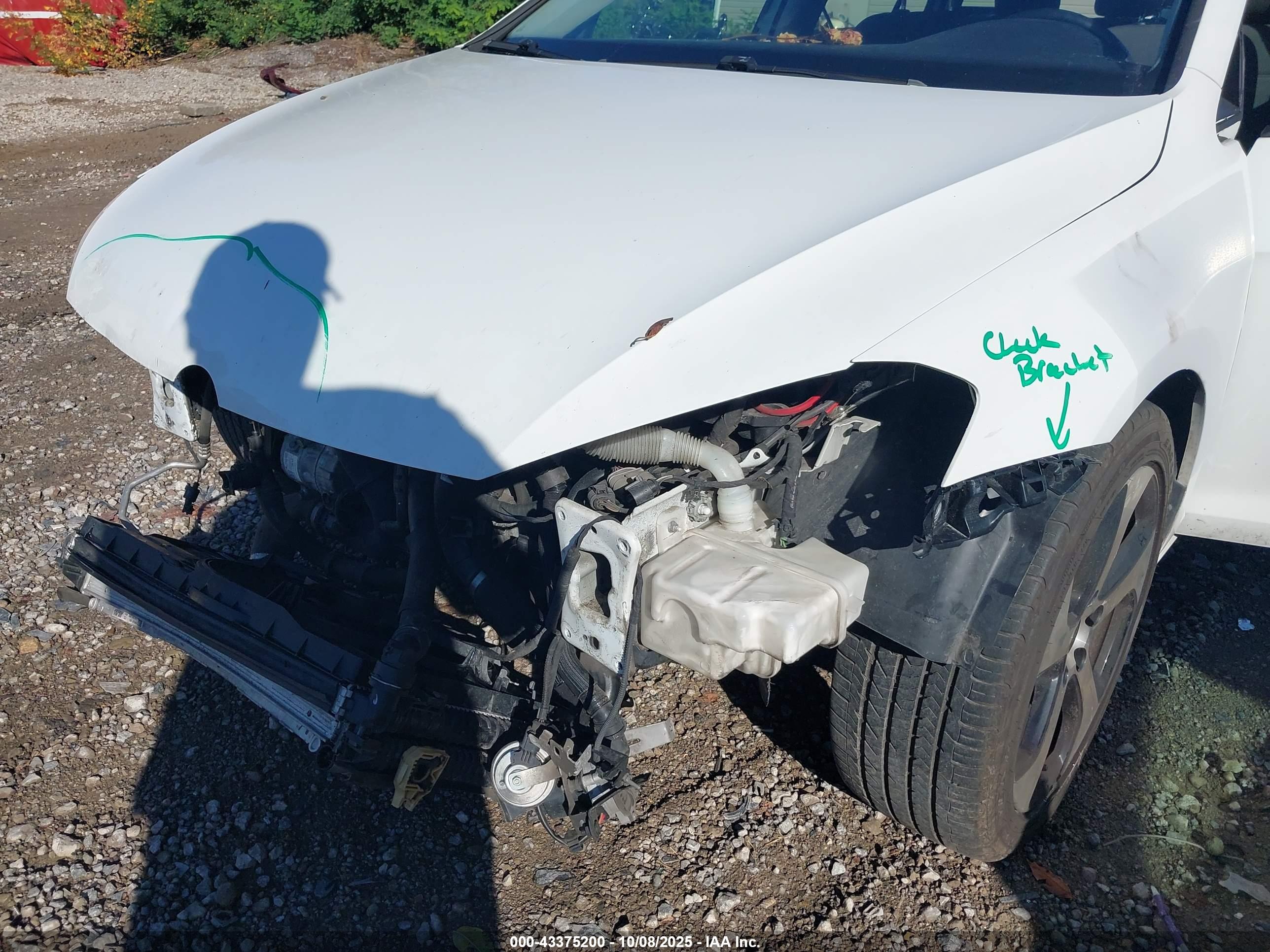 VOLKSWAGEN GOLF image 6