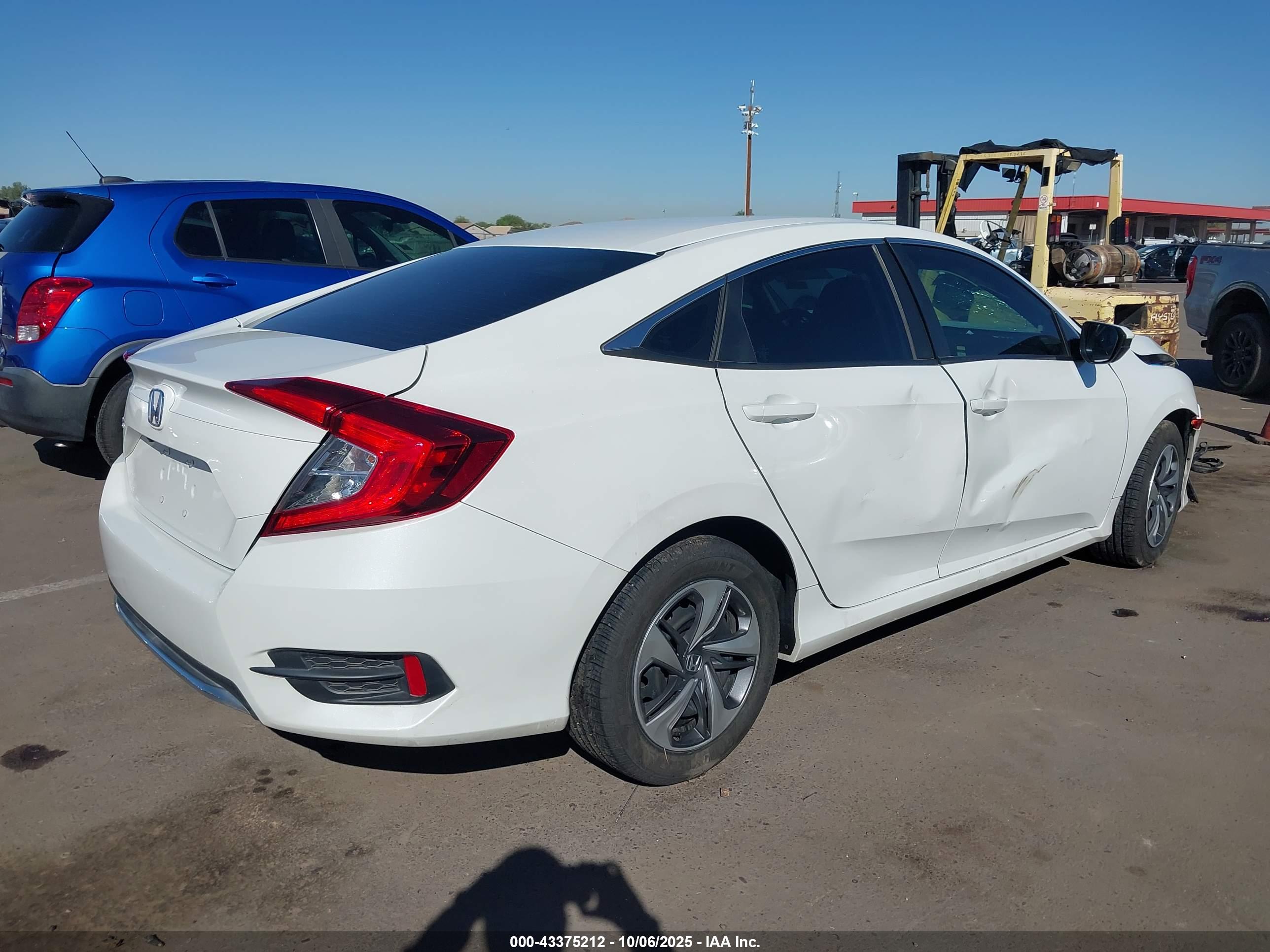 HONDA CIVIC image 4