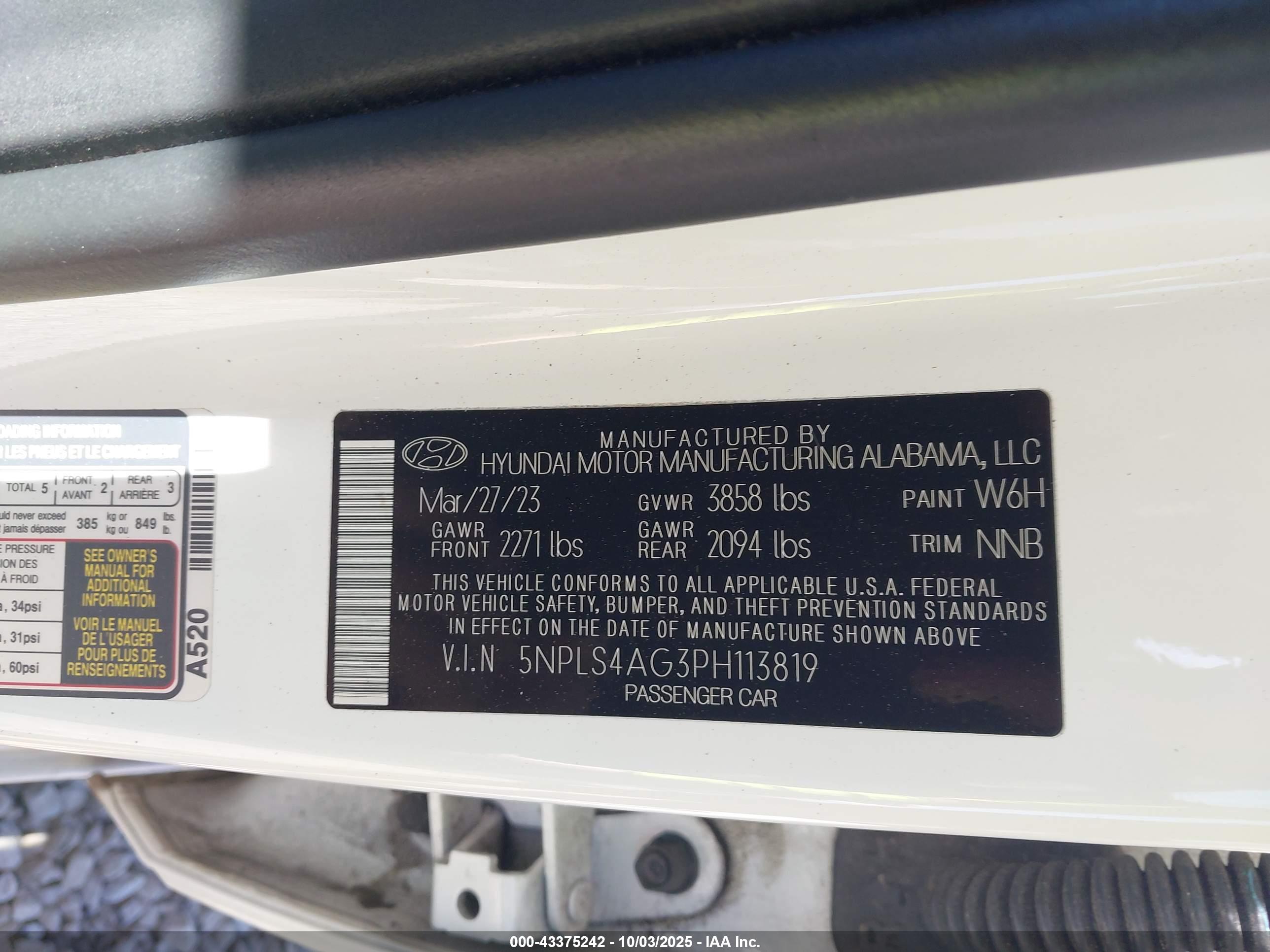 HYUNDAI ELANTRA image 9