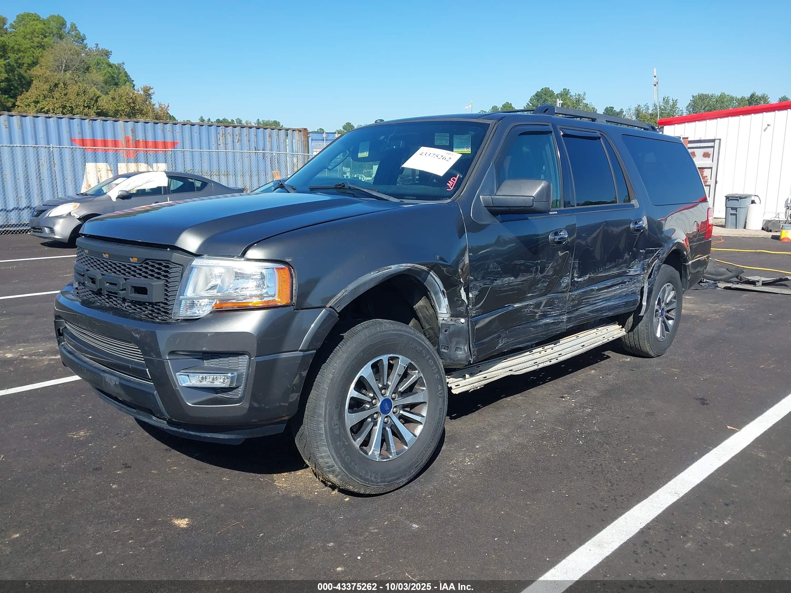 FORD EXPEDITION image 6