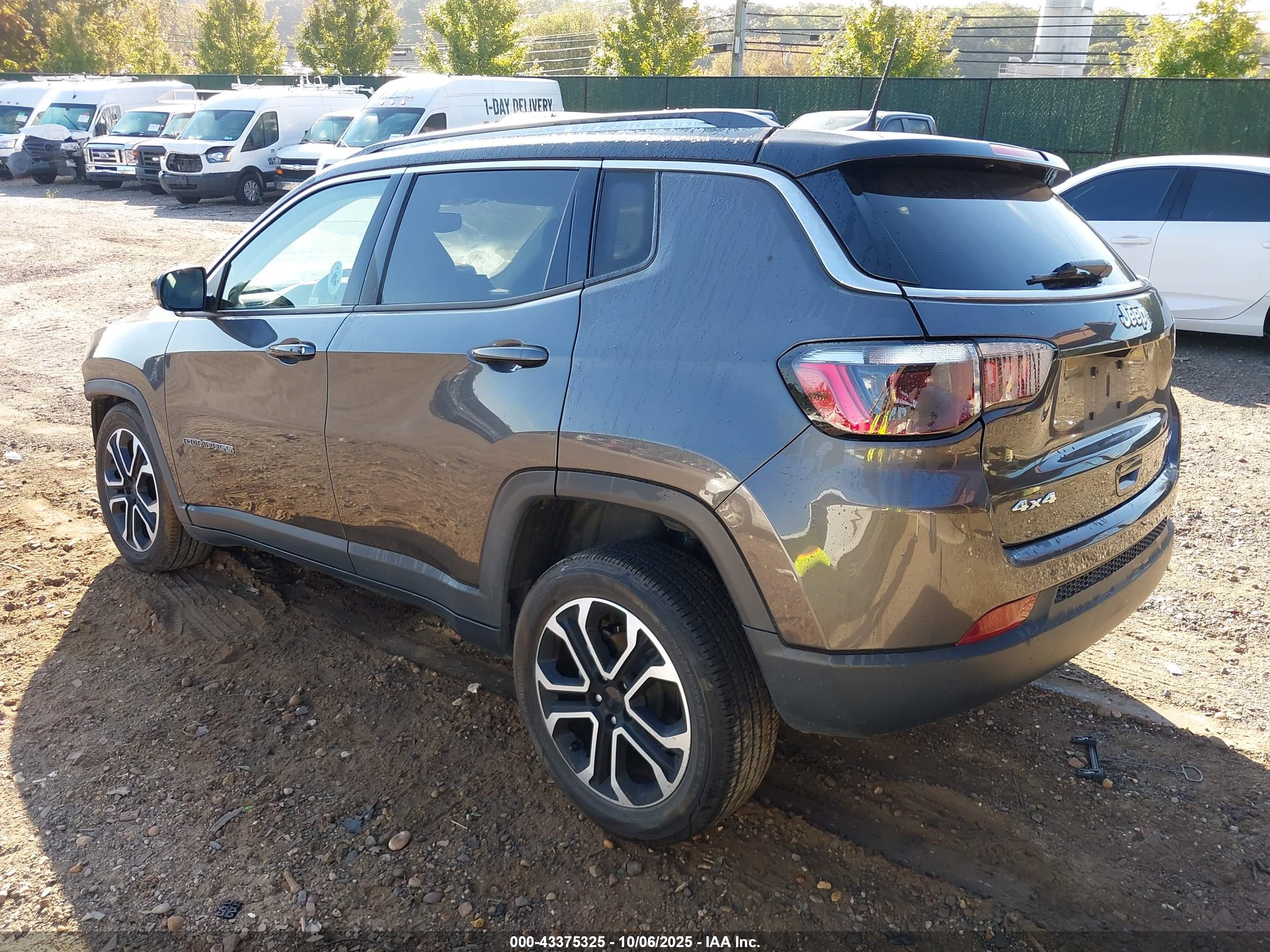 JEEP COMPASS image 3