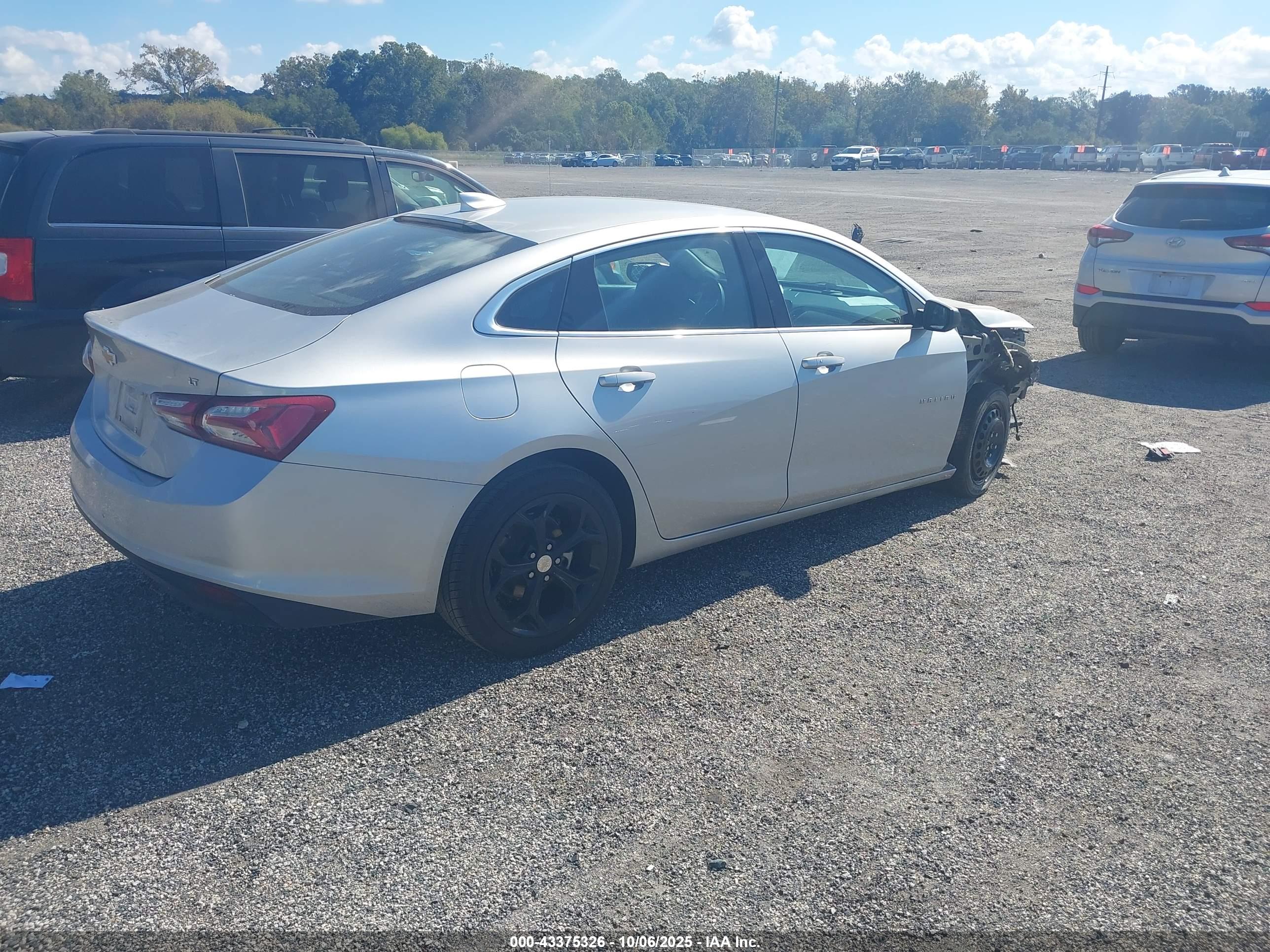 CHEVROLET MALIBU image 4