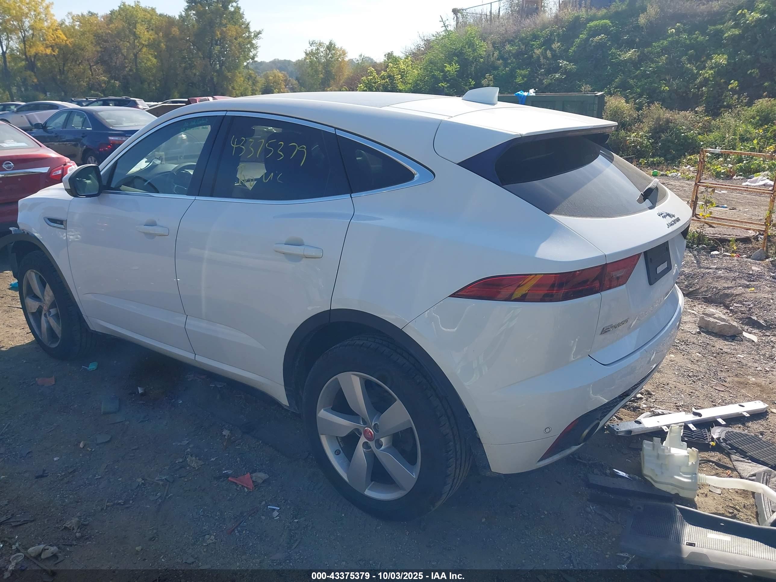JAGUAR E-PACE image 3