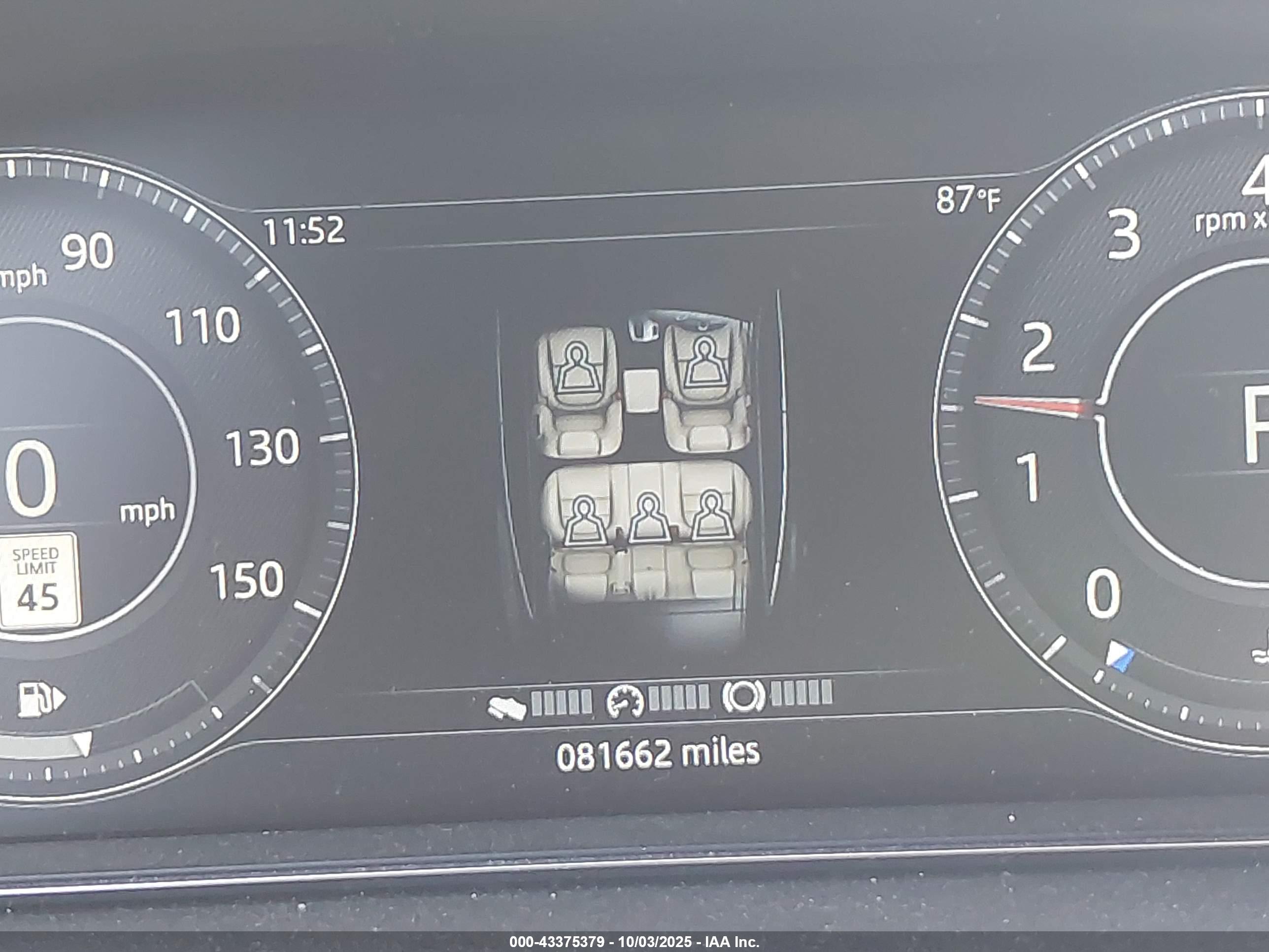 JAGUAR E-PACE image 7