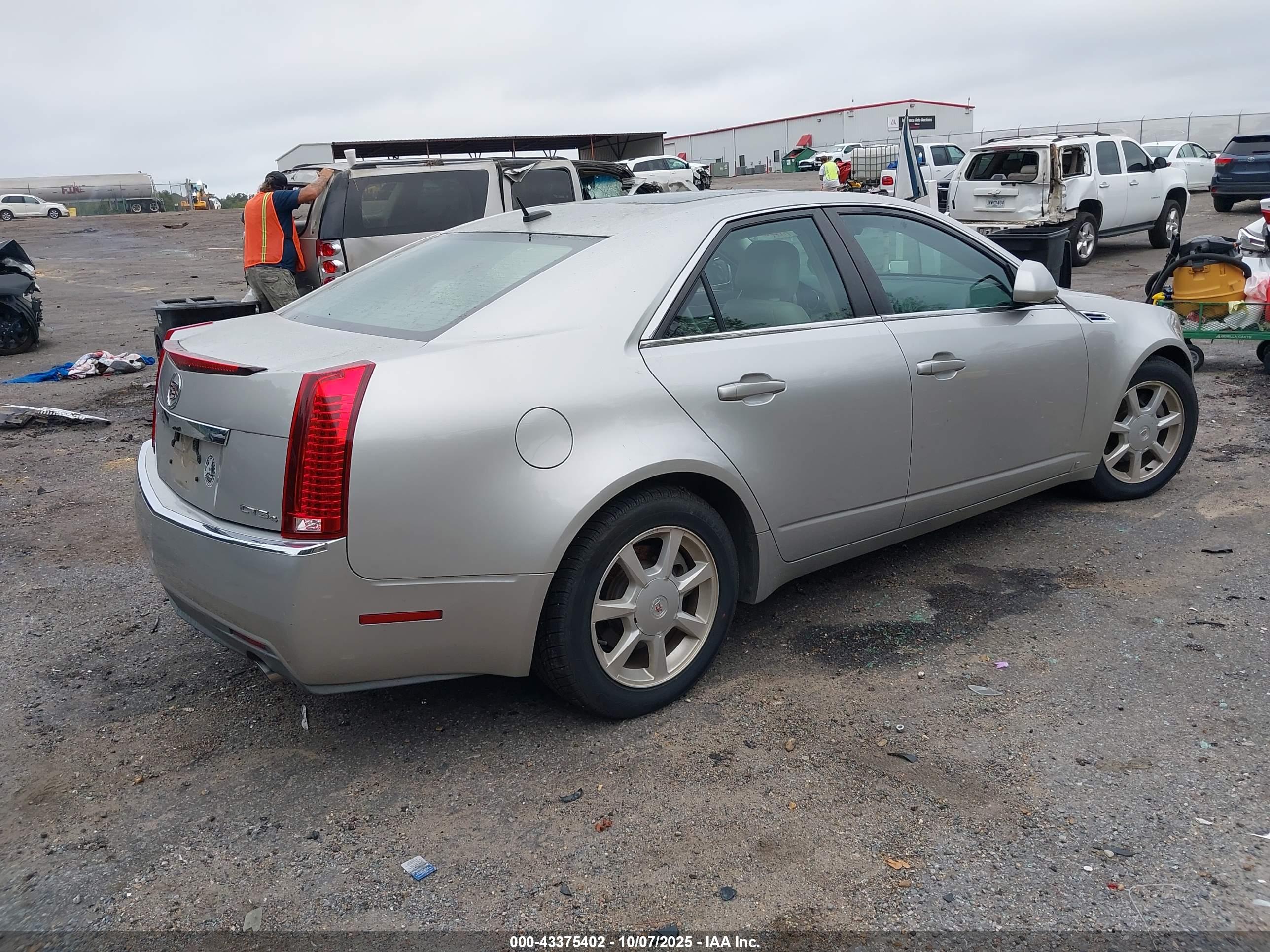 CADILLAC CTS image 4