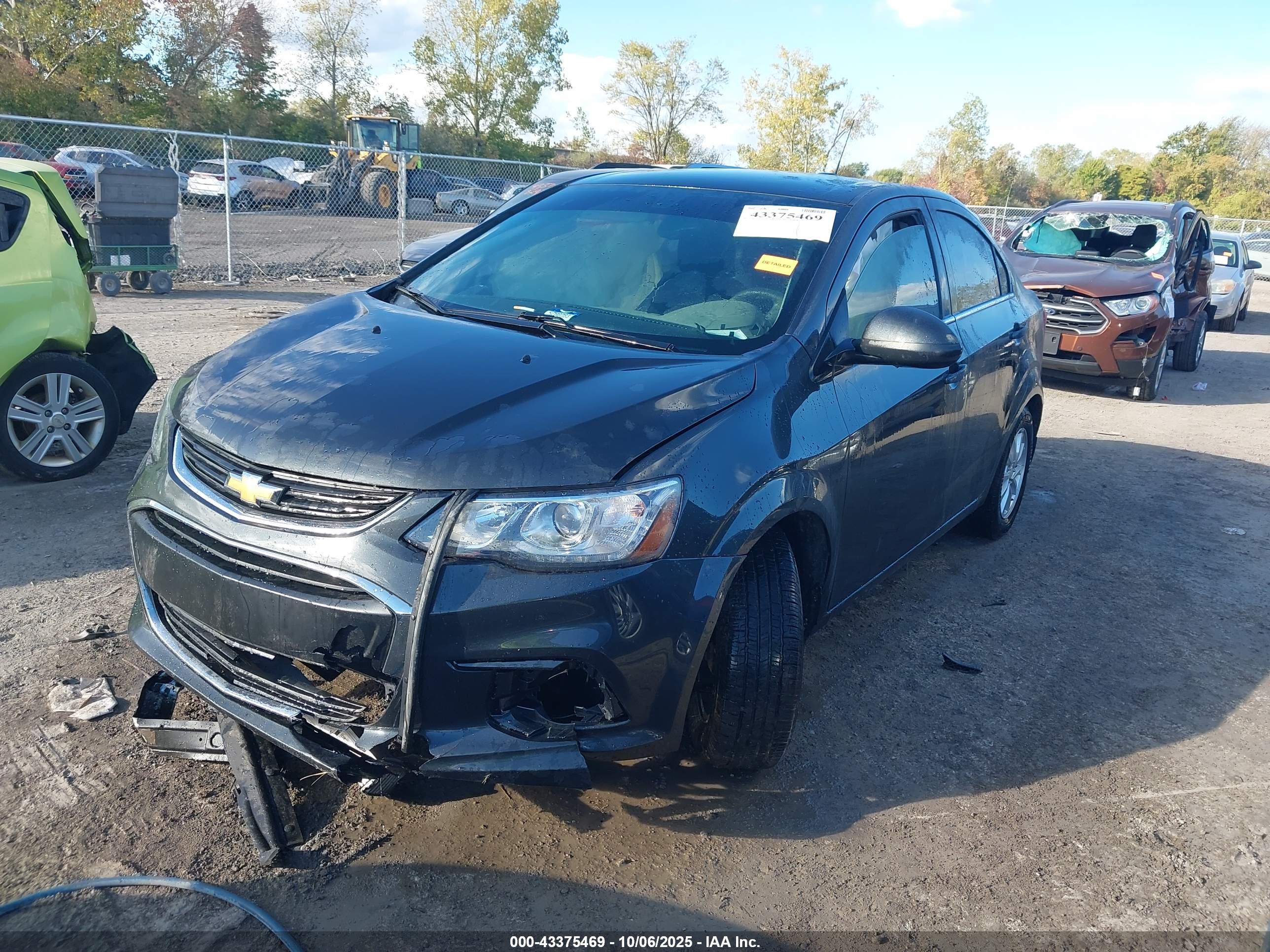 CHEVROLET SONIC image 2
