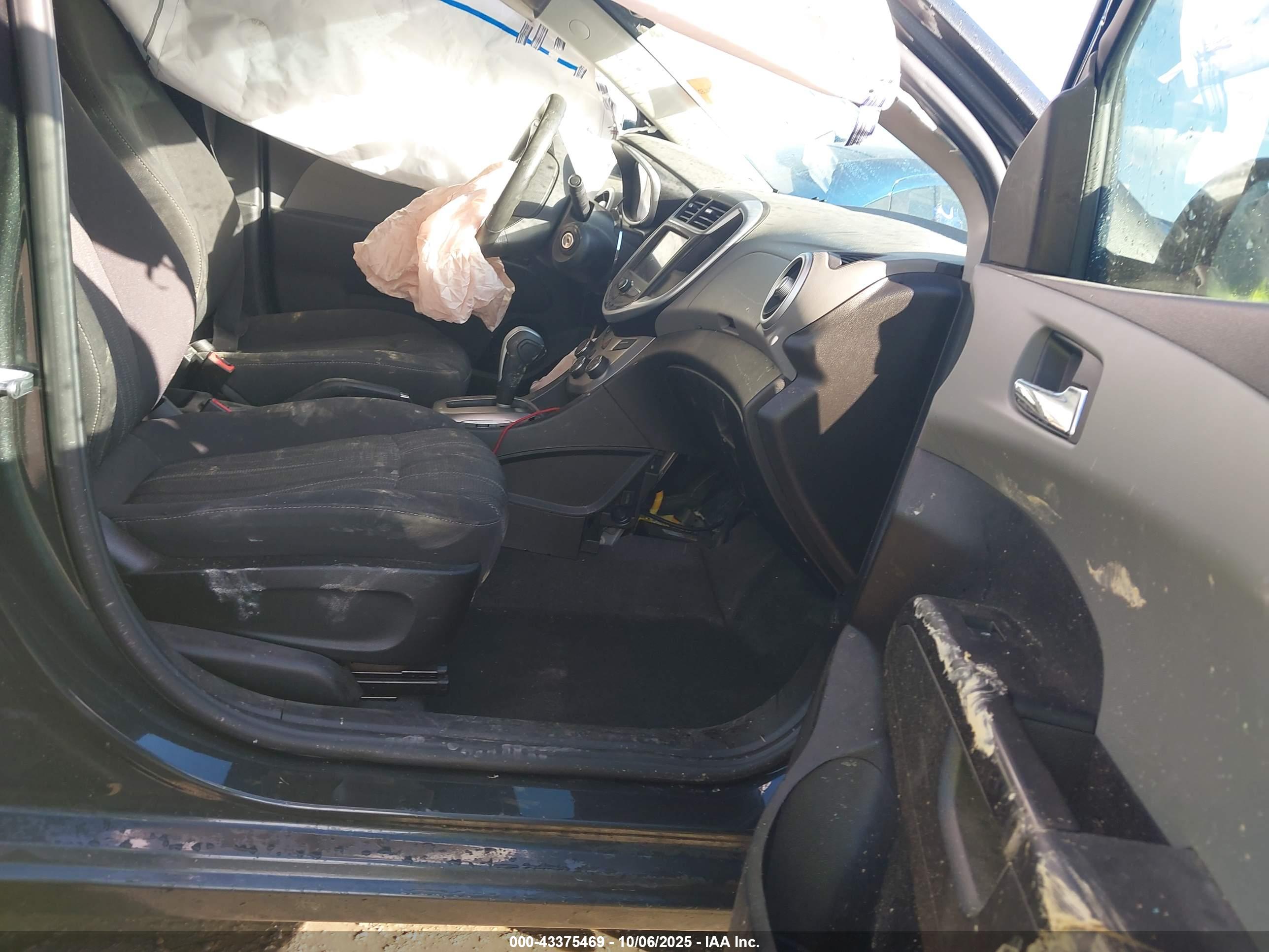 CHEVROLET SONIC image 5