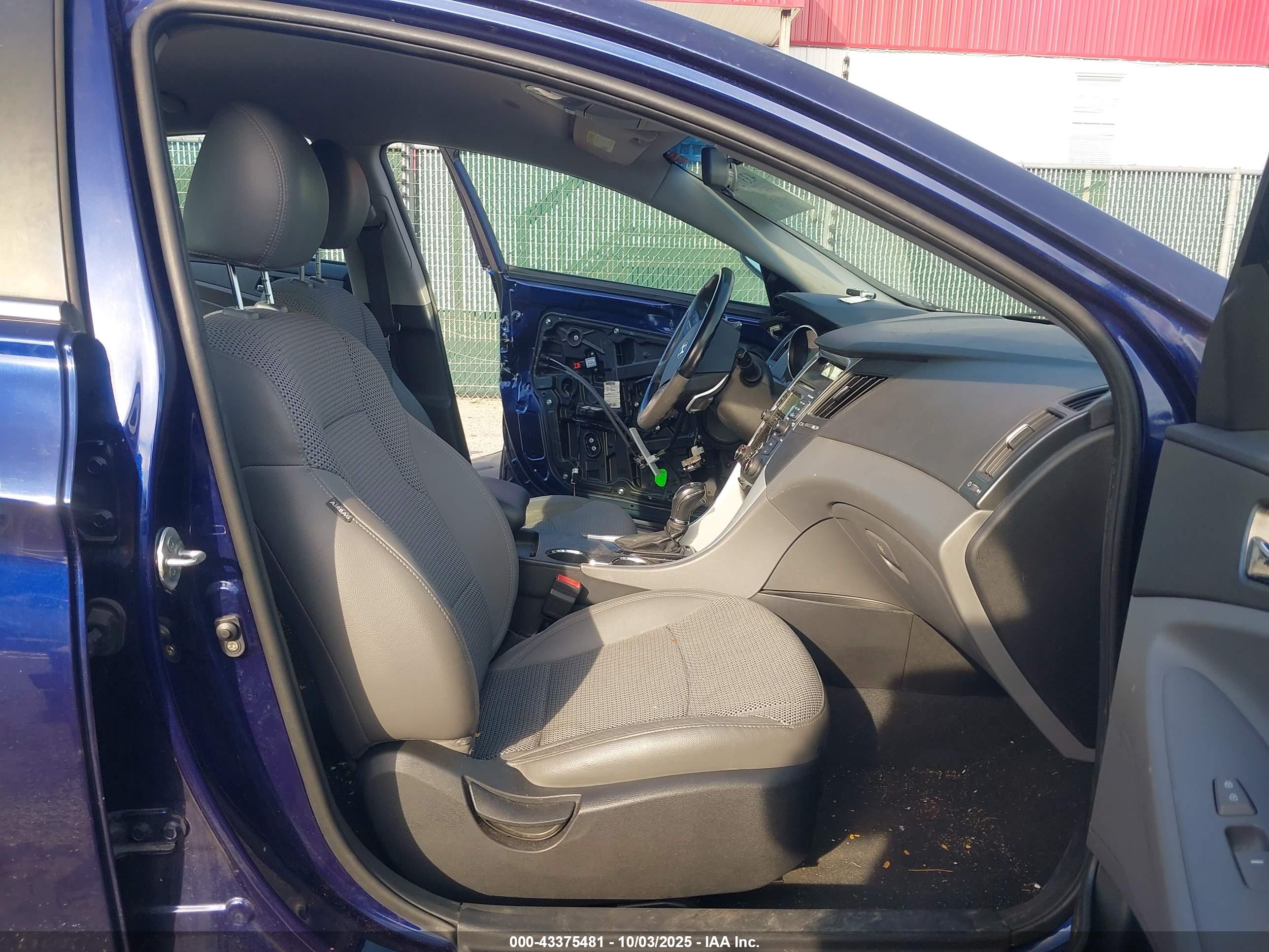 HYUNDAI SONATA image 5