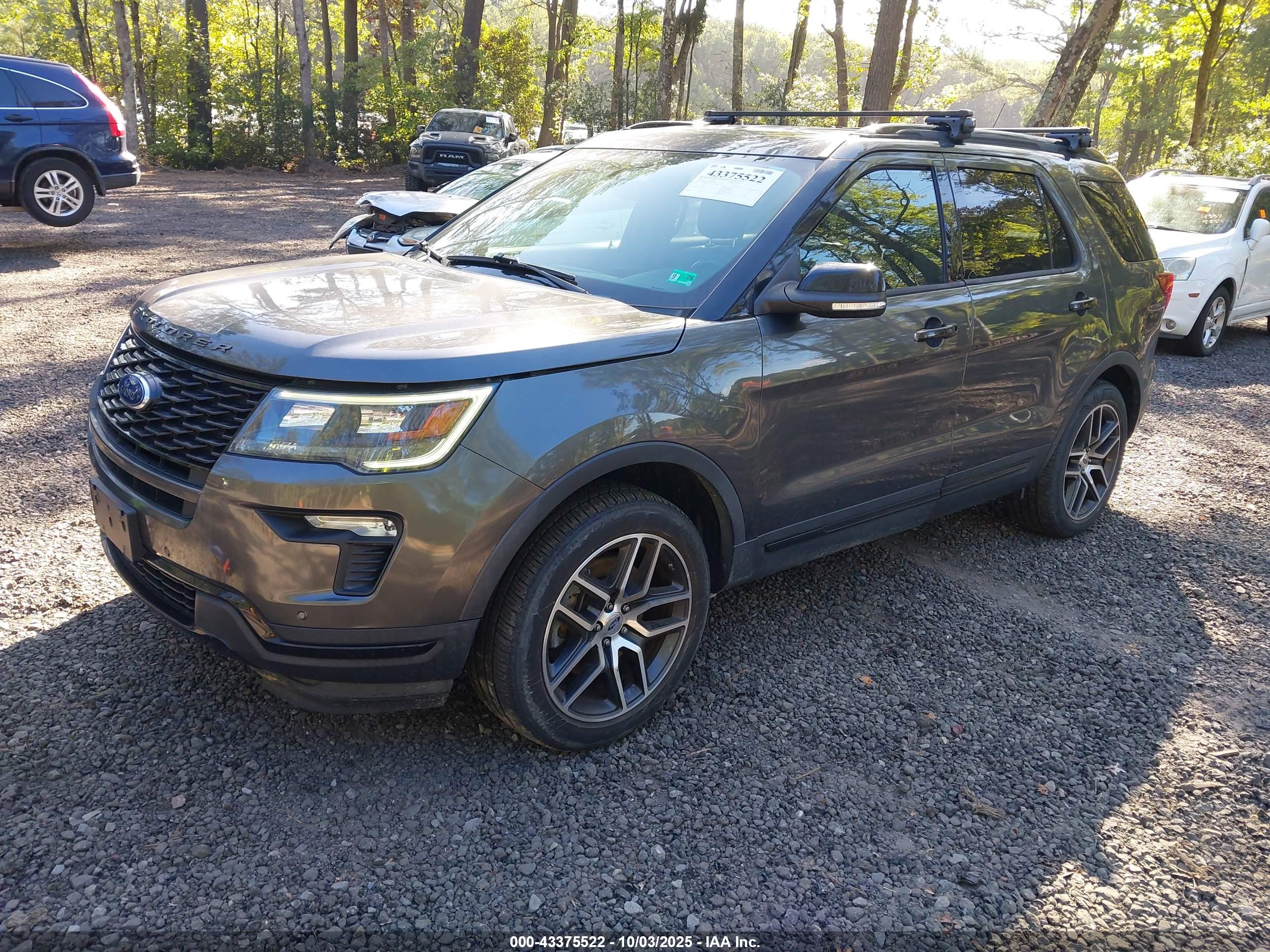 FORD EXPLORER image 2