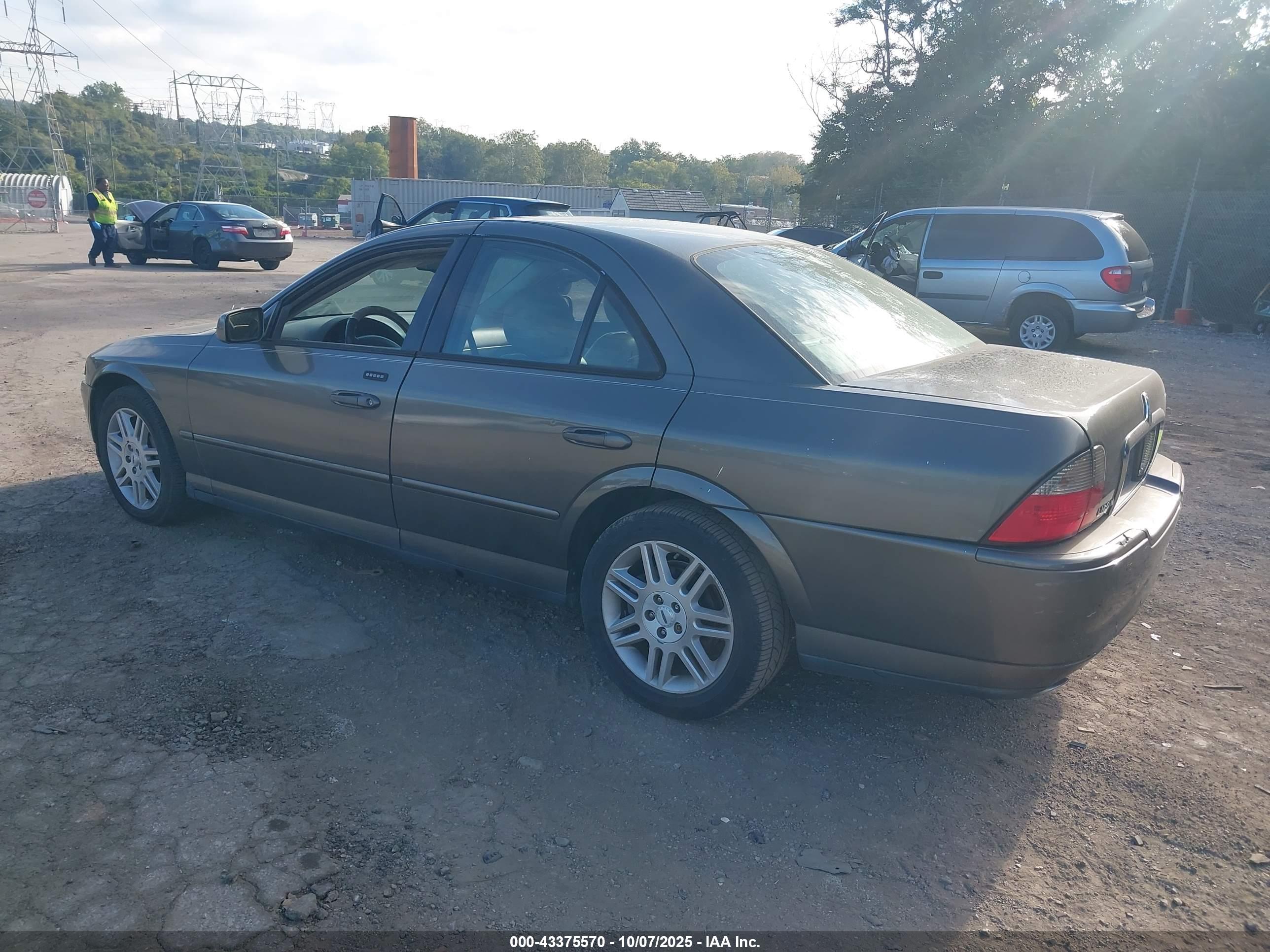 LINCOLN LS image 3
