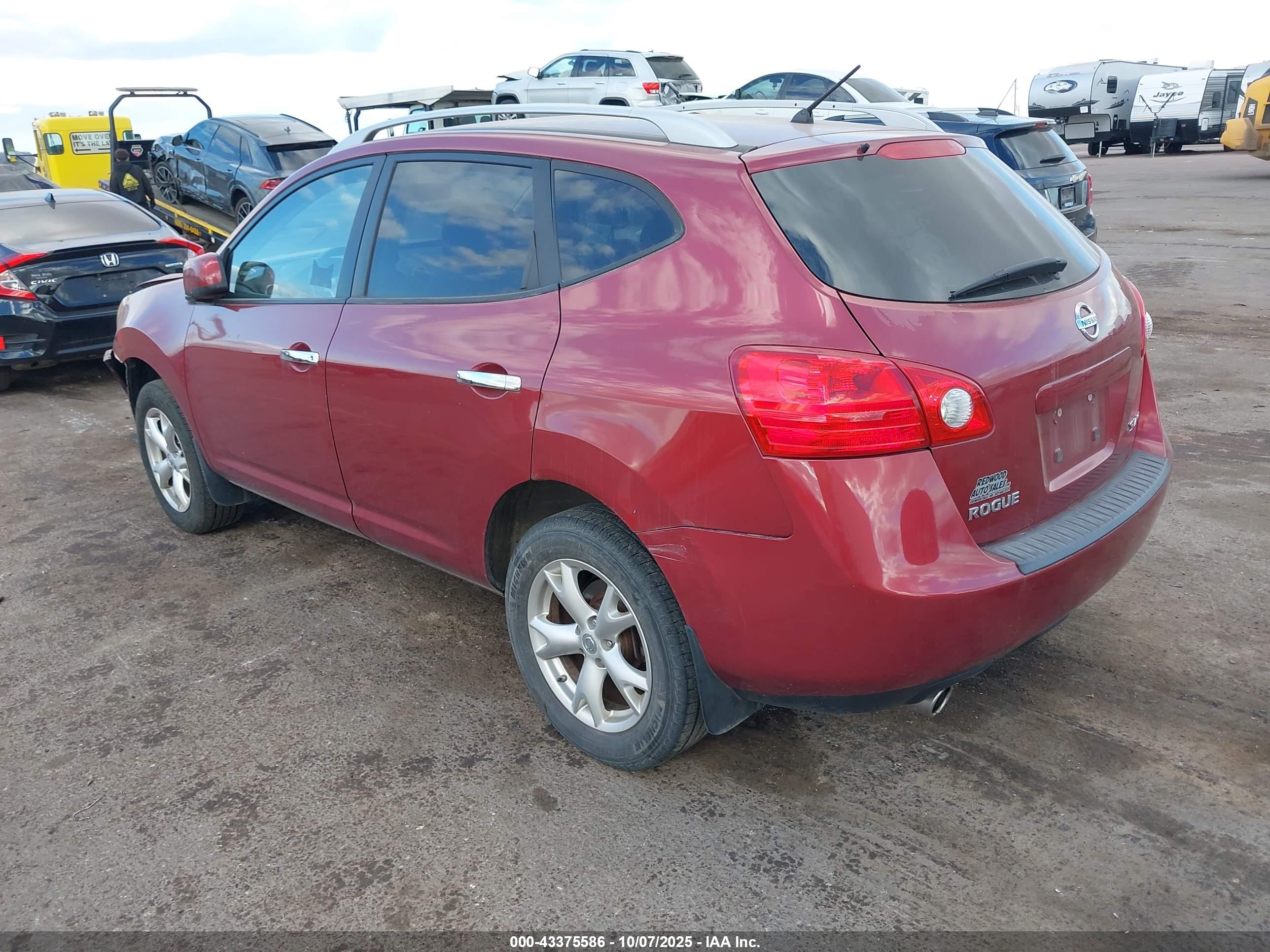 NISSAN ROGUE image 3