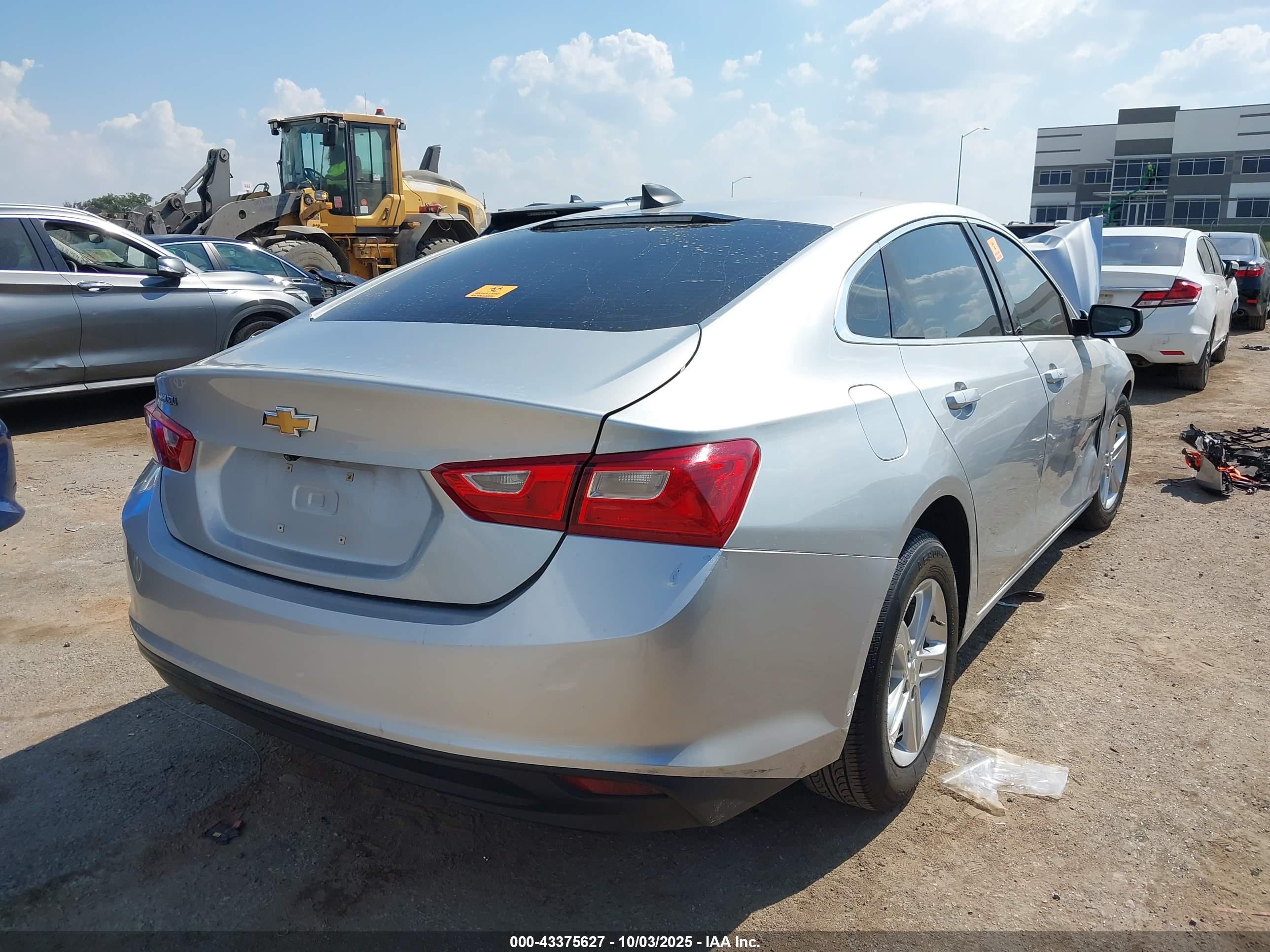 CHEVROLET MALIBU image 4