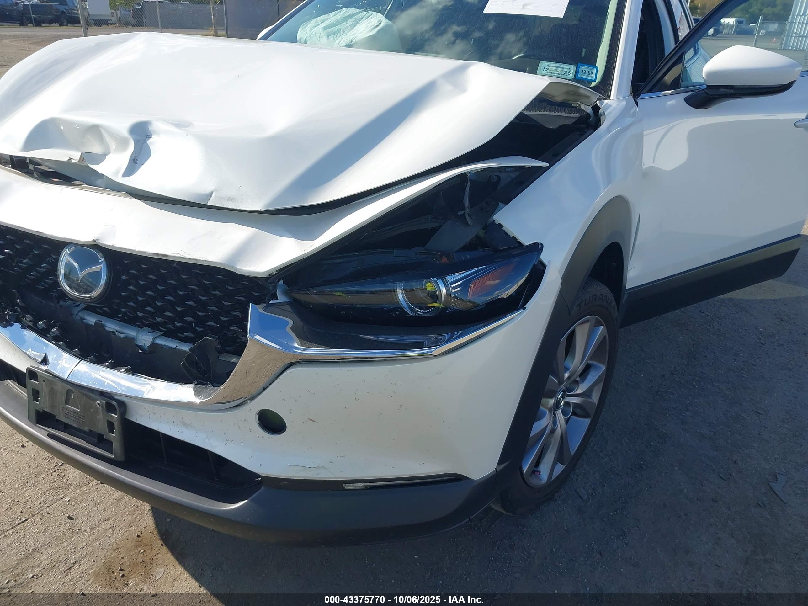 MAZDA CX-30 image 6