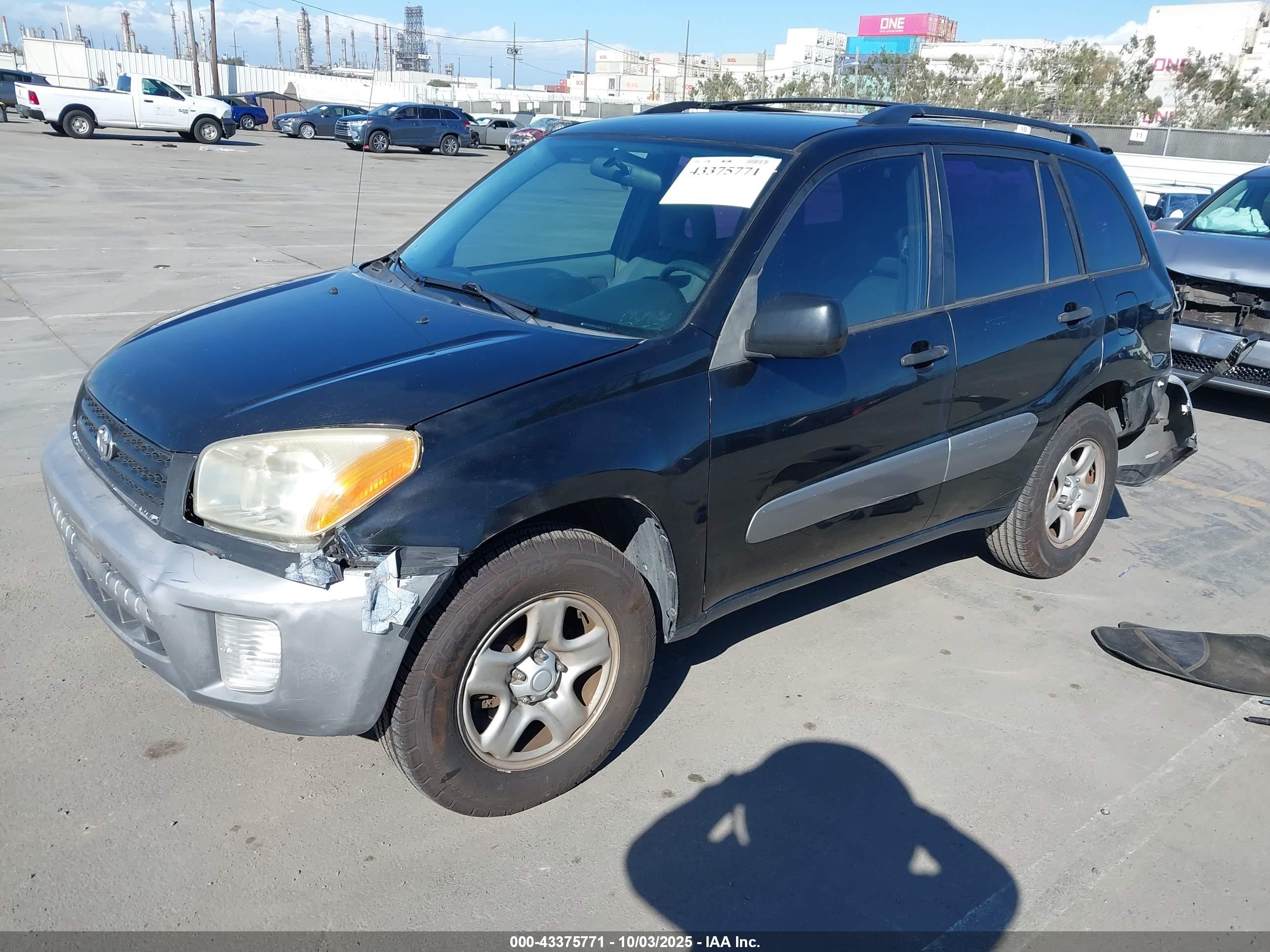 TOYOTA RAV4 image 2