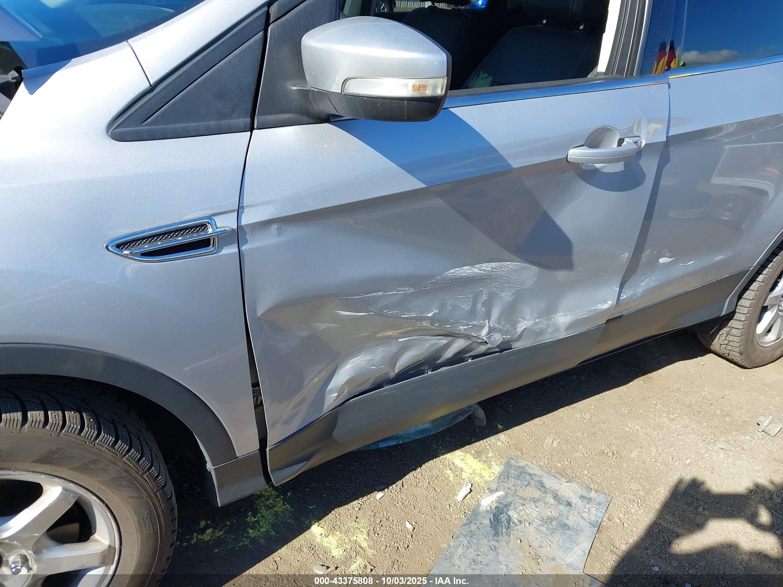 FORD ESCAPE image 6