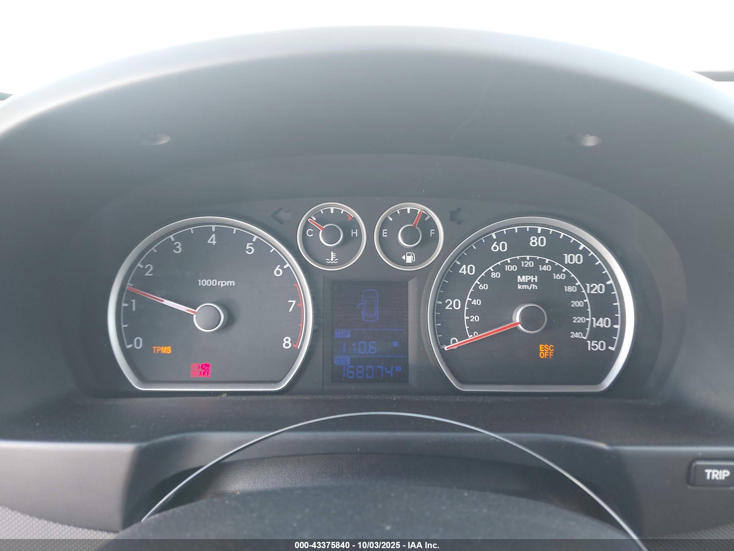HYUNDAI ELANTRA image 7