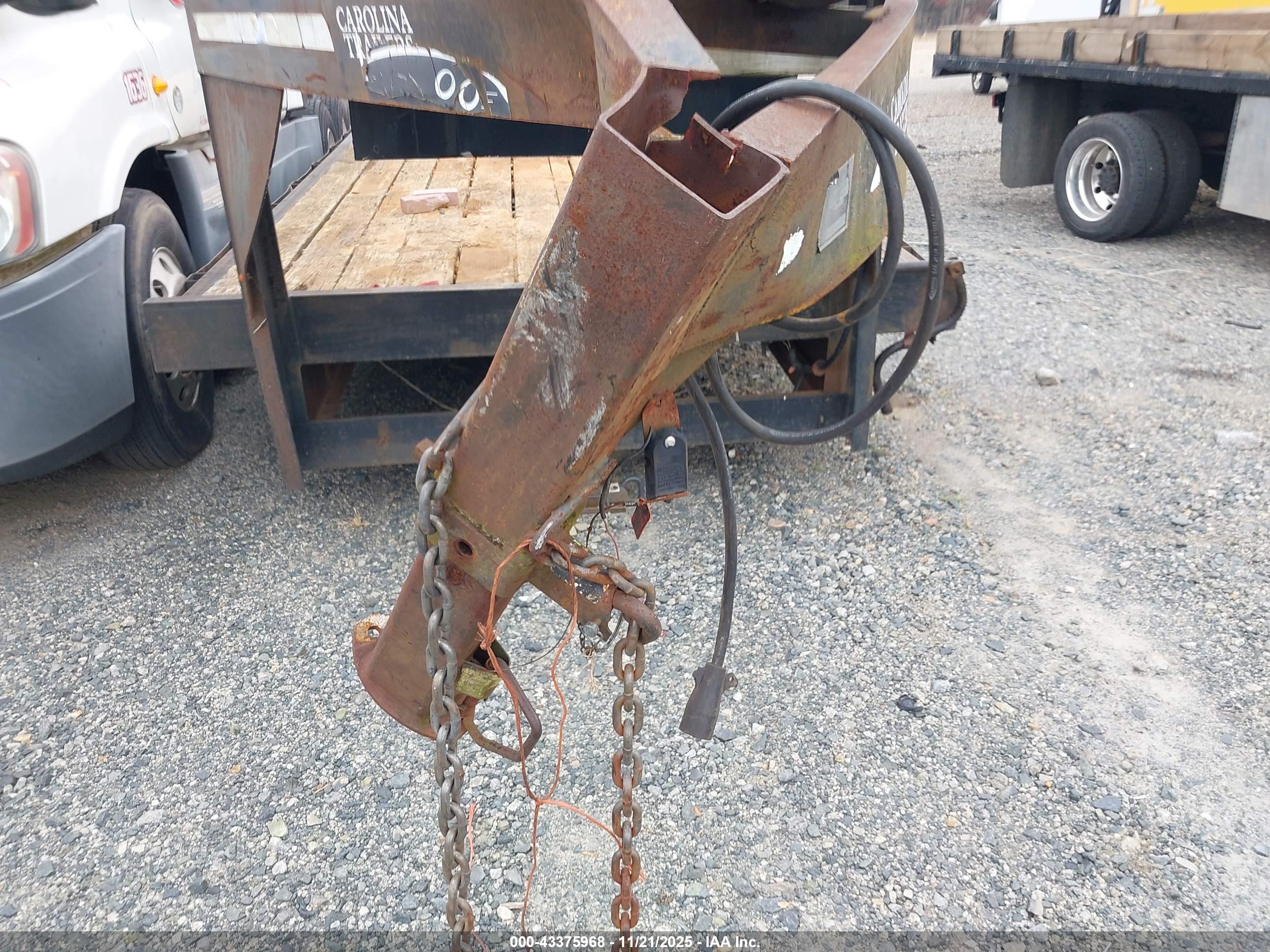 CAR TRAILER image 10