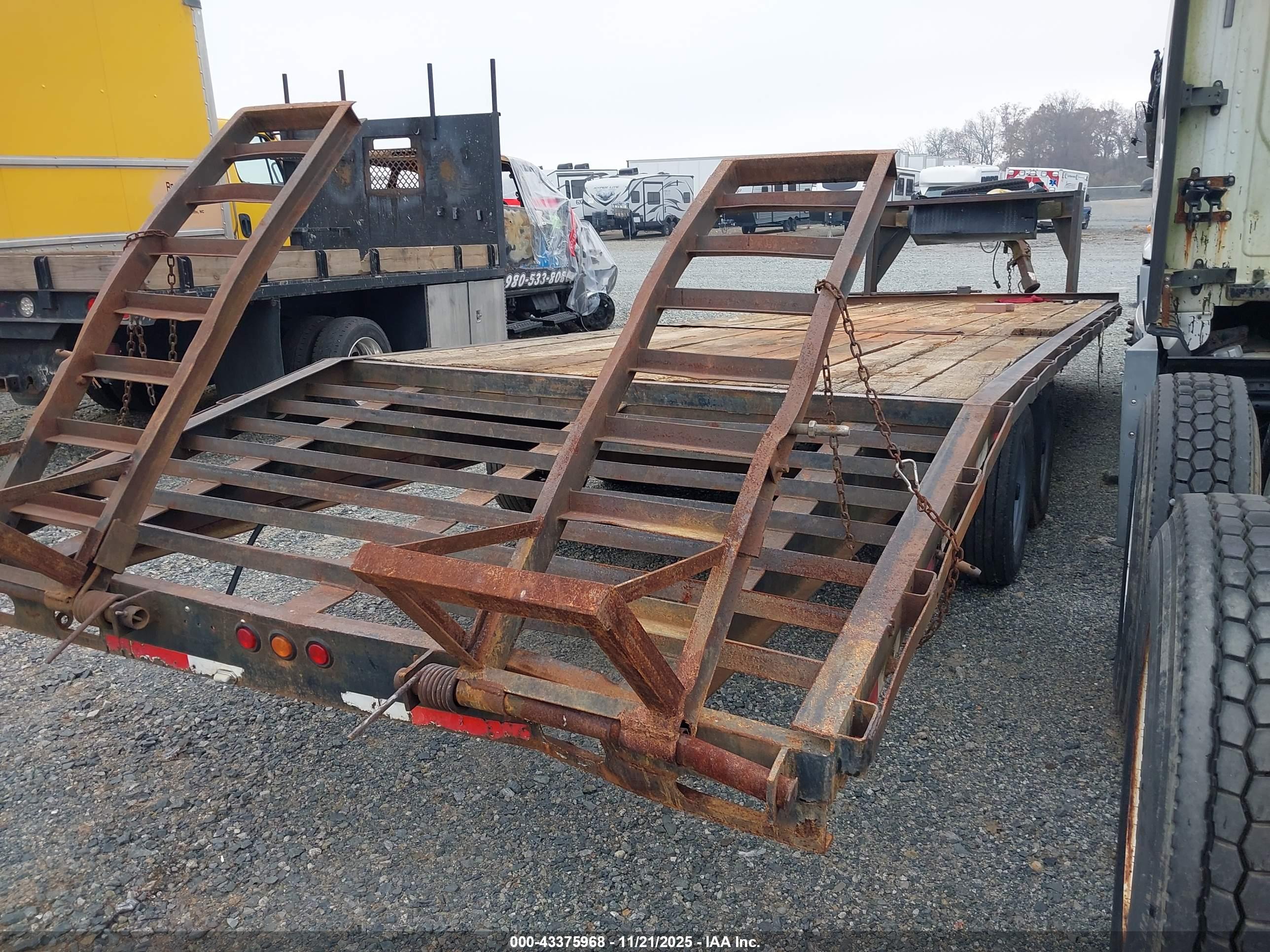 CAR TRAILER image 4
