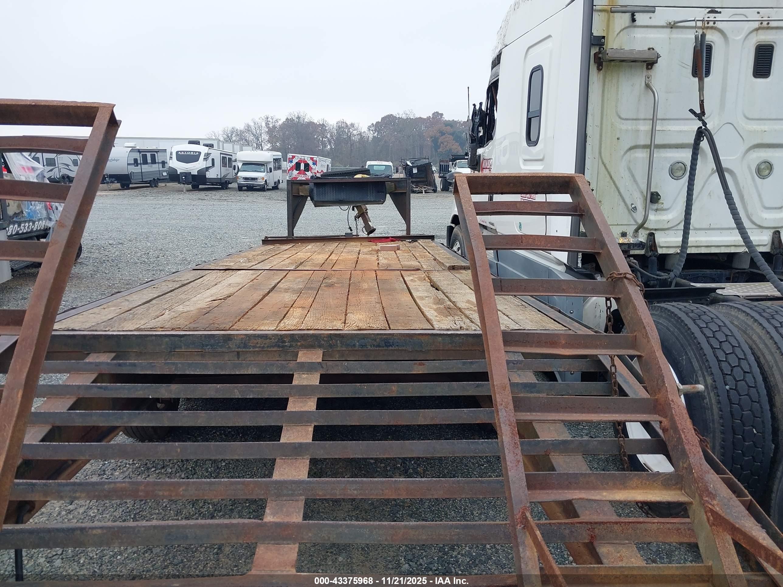 CAR TRAILER image 5