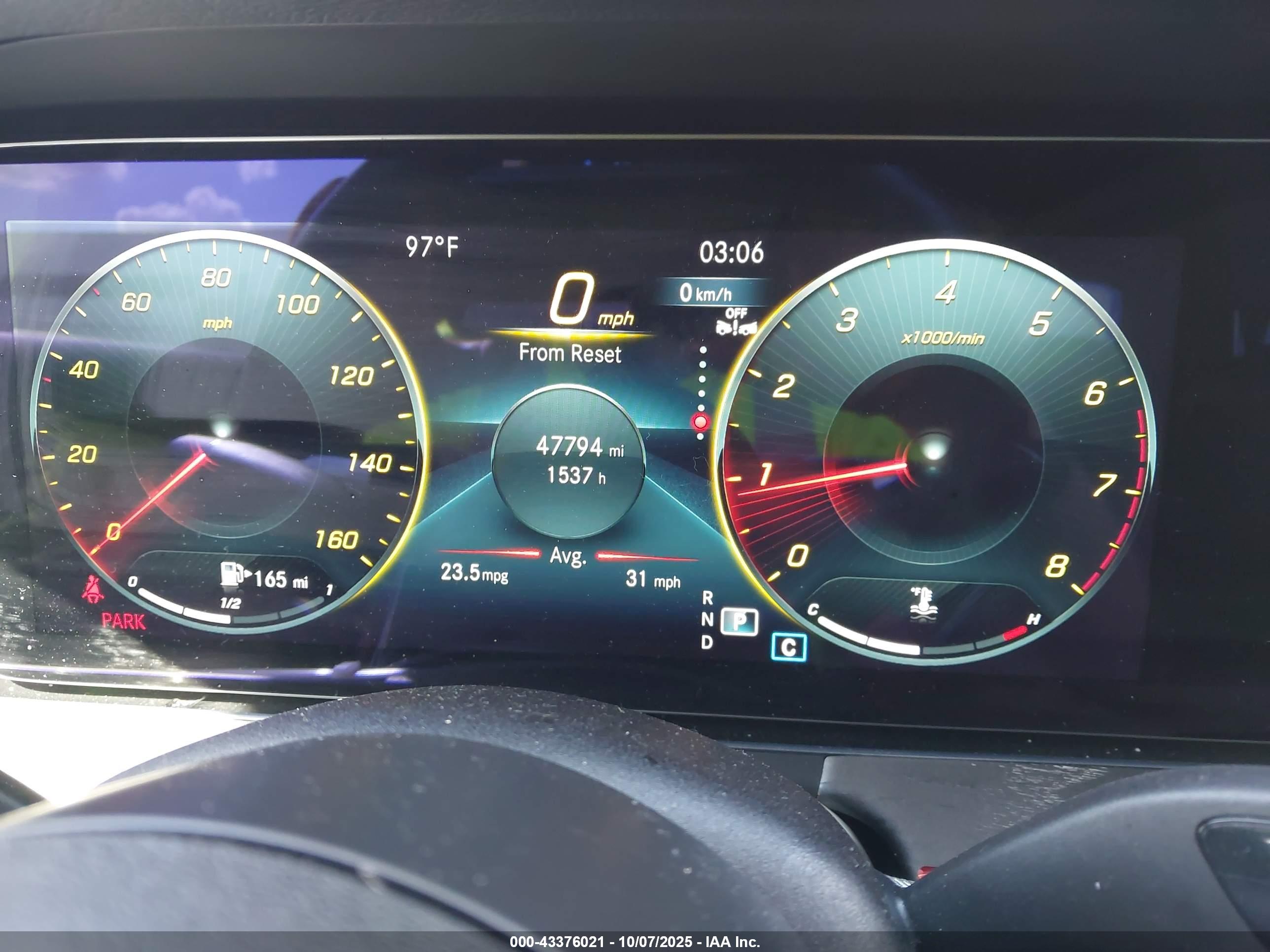 MERCEDES-BENZ E image 7