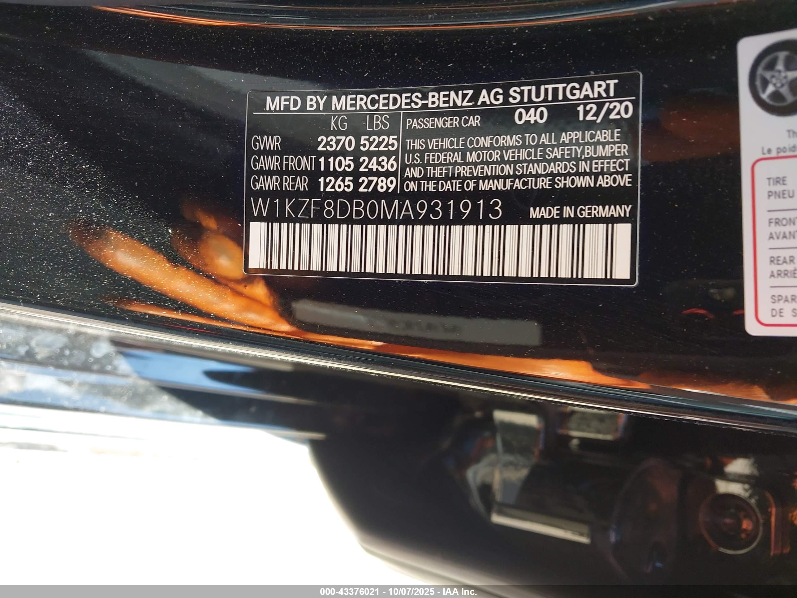 MERCEDES-BENZ E image 9