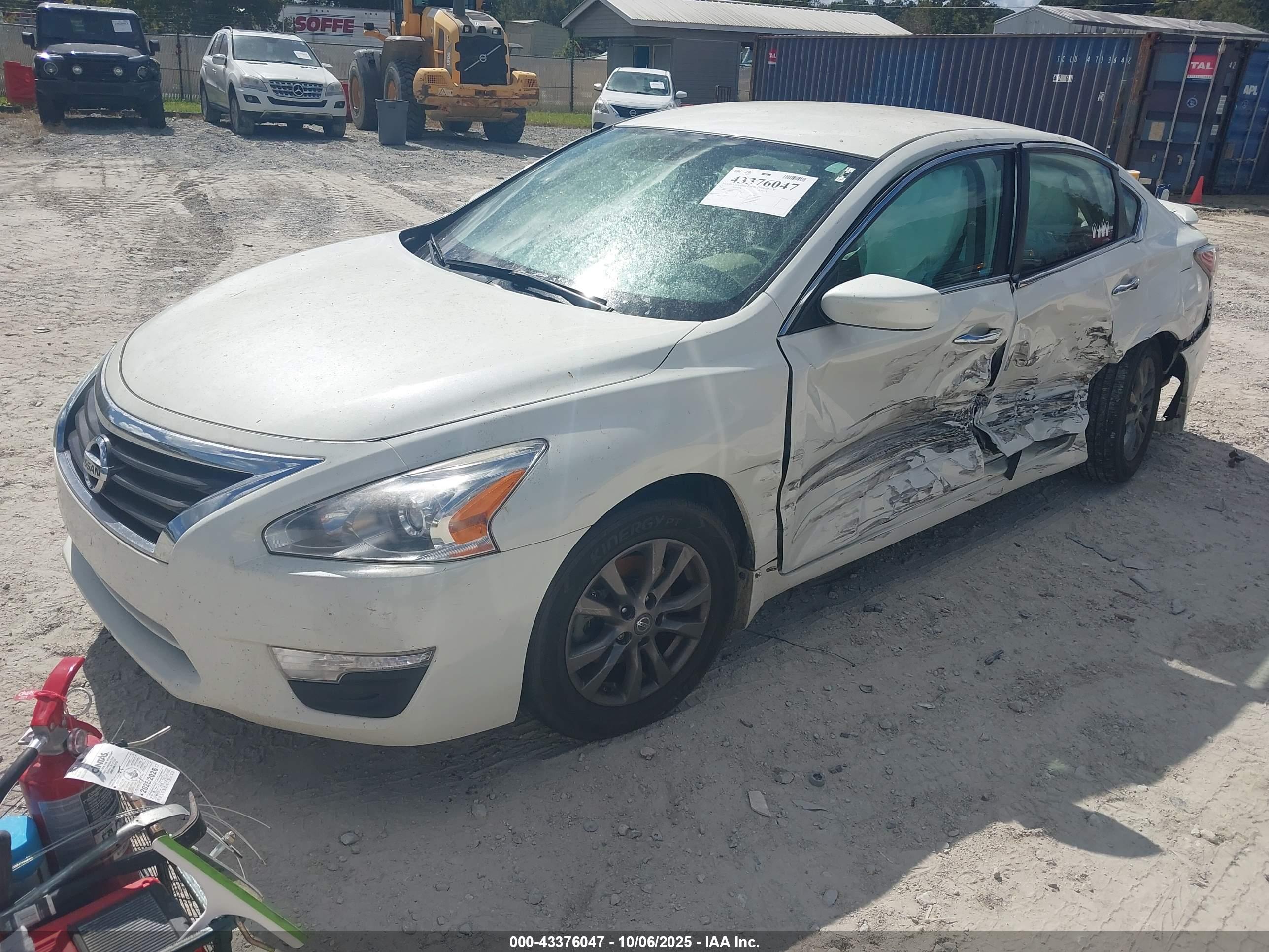 NISSAN ALTIMA image 2