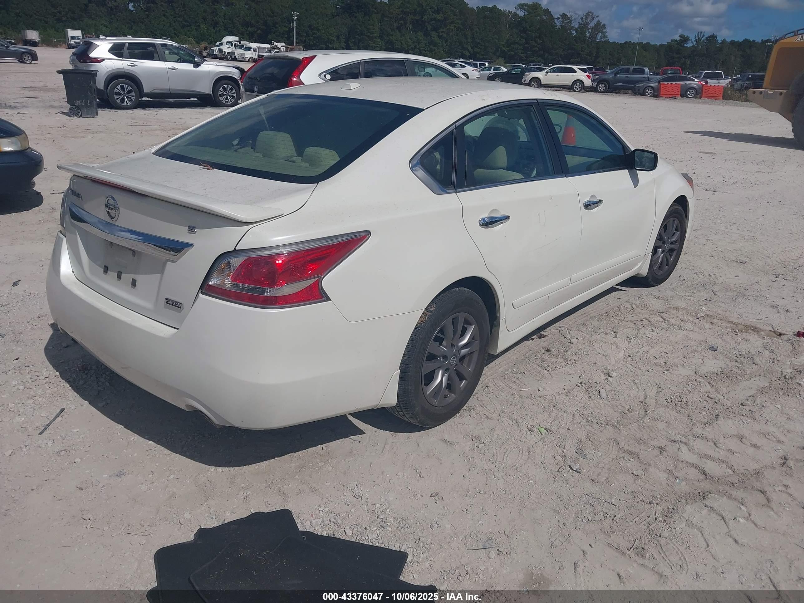 NISSAN ALTIMA image 4
